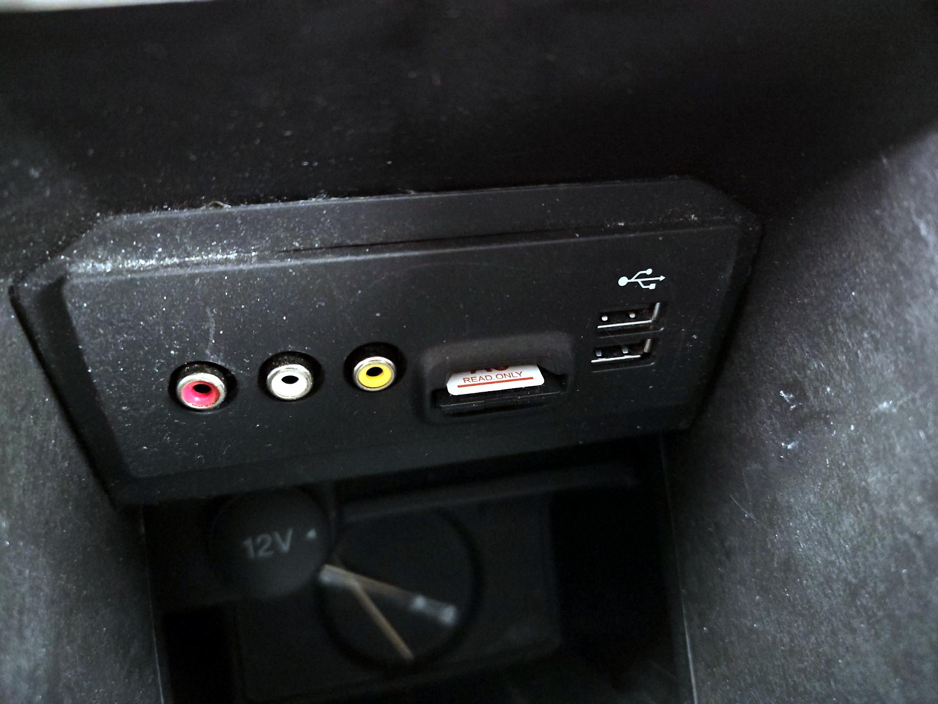 Thumbnail: 2015 Ford Escape - 18