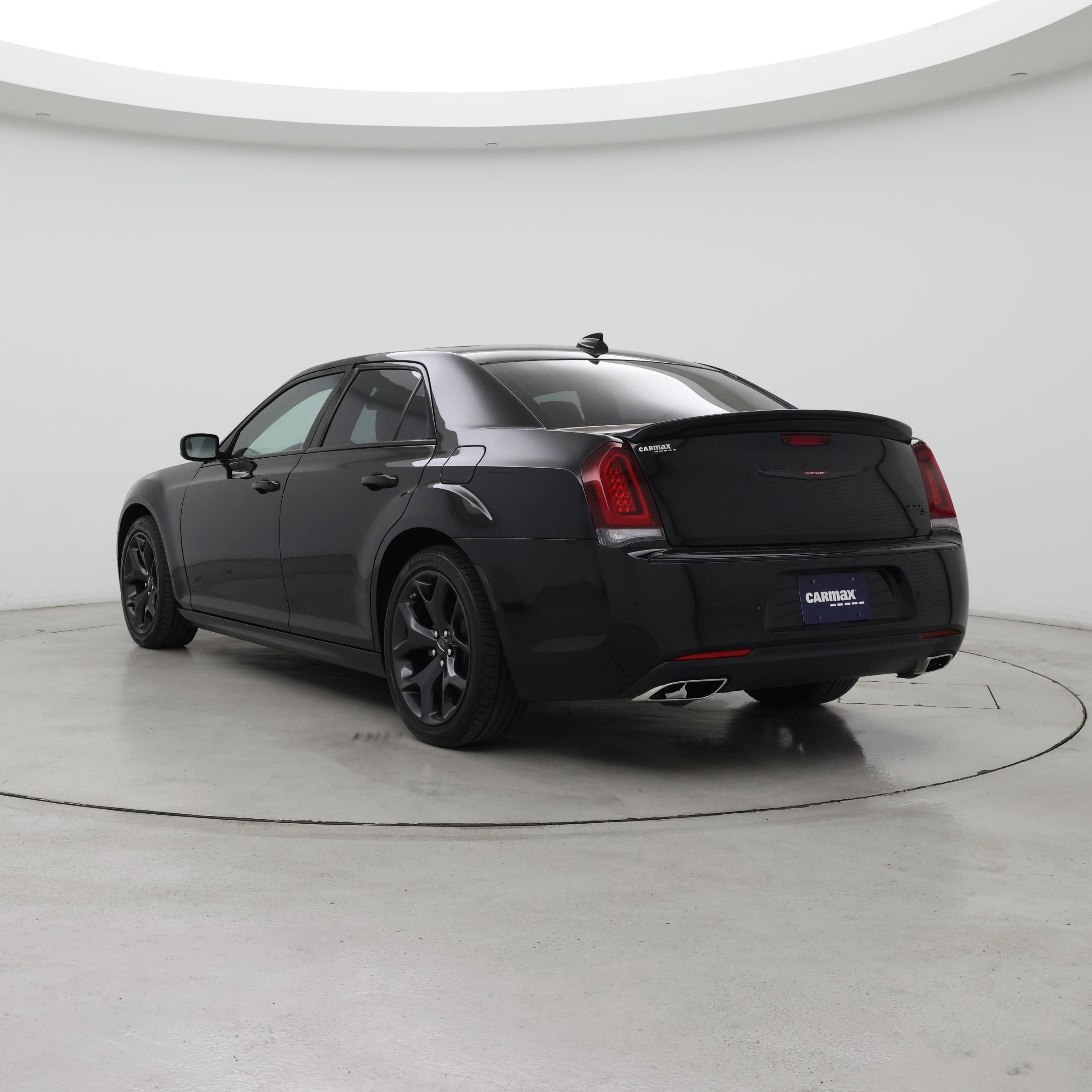 Thumbnail: 2023 Chrysler 300 - 2