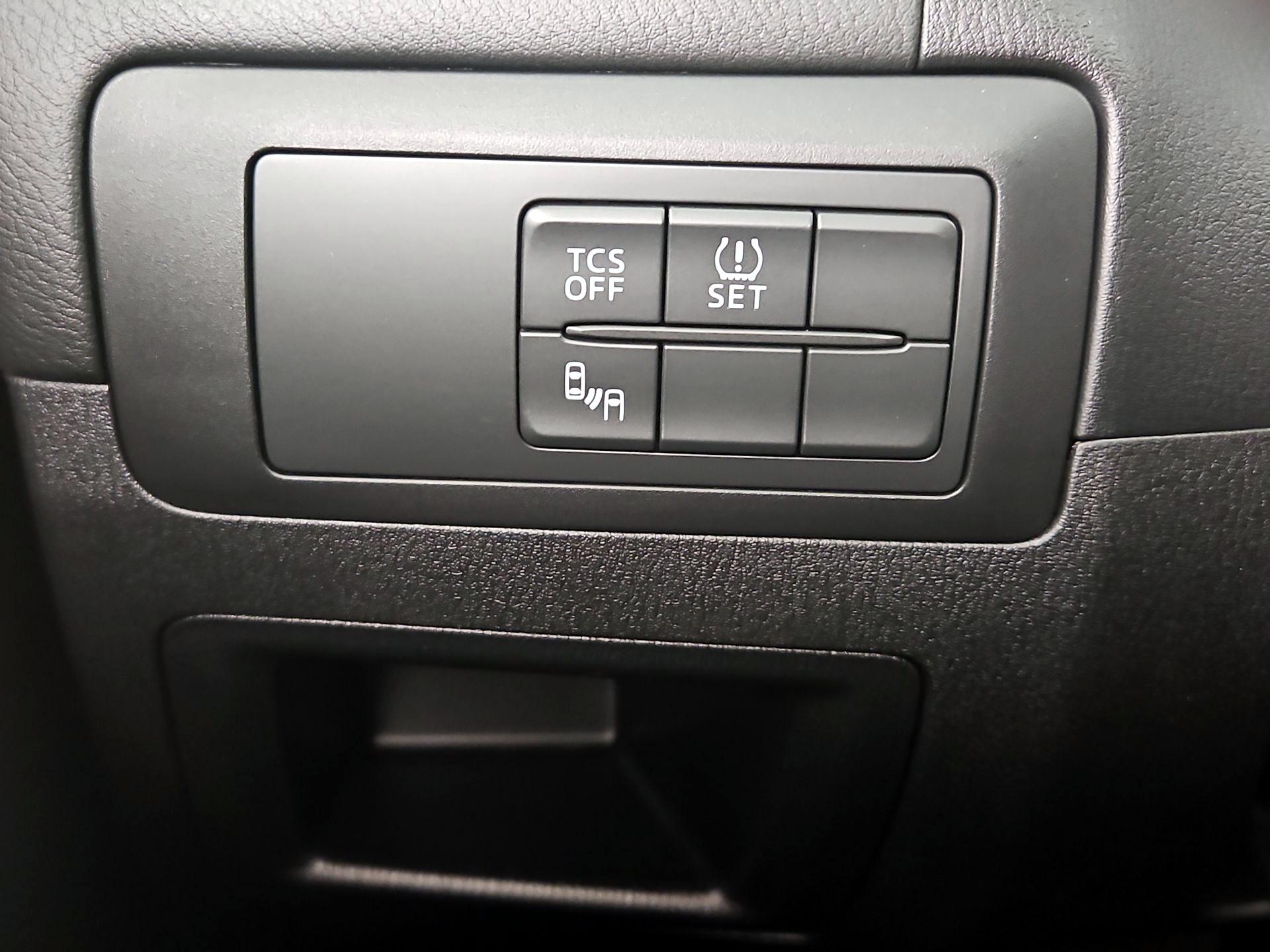 Thumbnail: 2016 Mazda CX-5 - 13