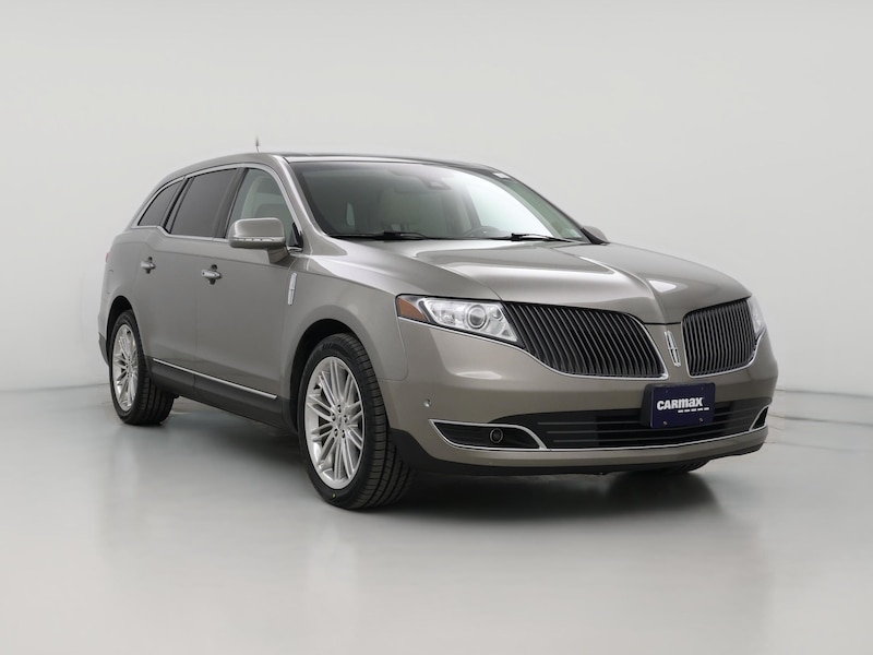 2016 Lincoln MKT  -
                  Saint Louis, MO