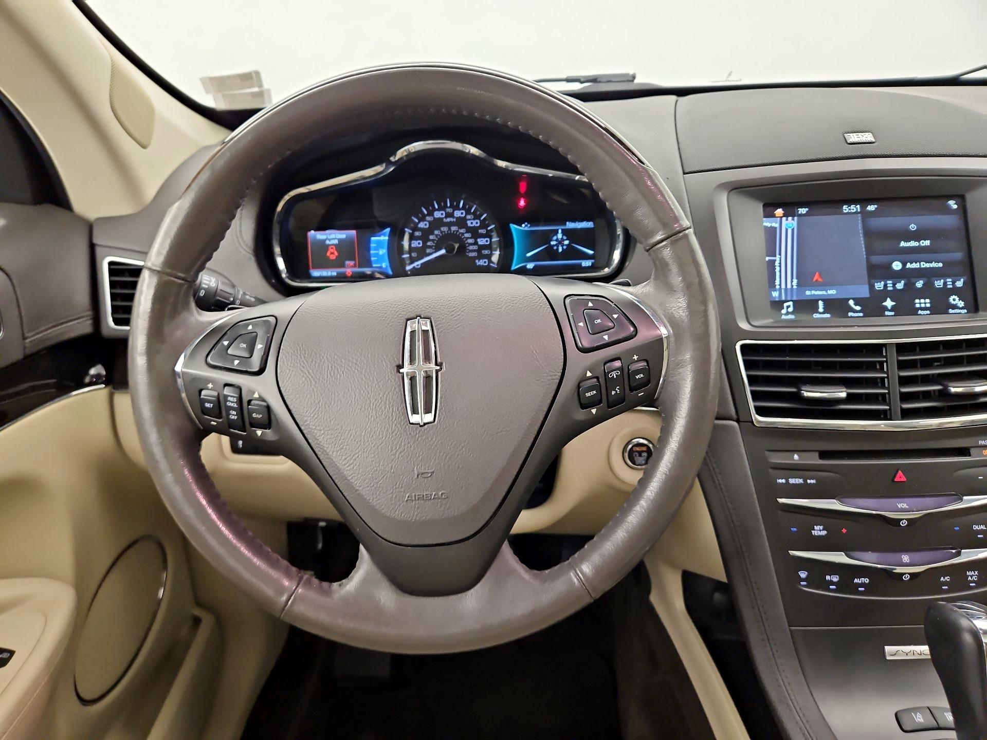 Thumbnail: 2016 Lincoln MKT - 10