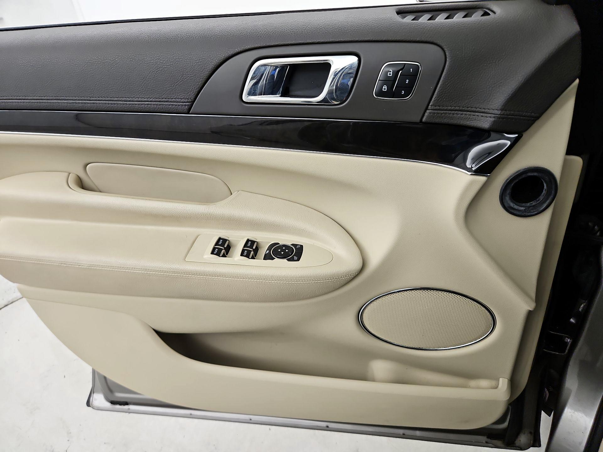 Thumbnail: 2016 Lincoln MKT - 12