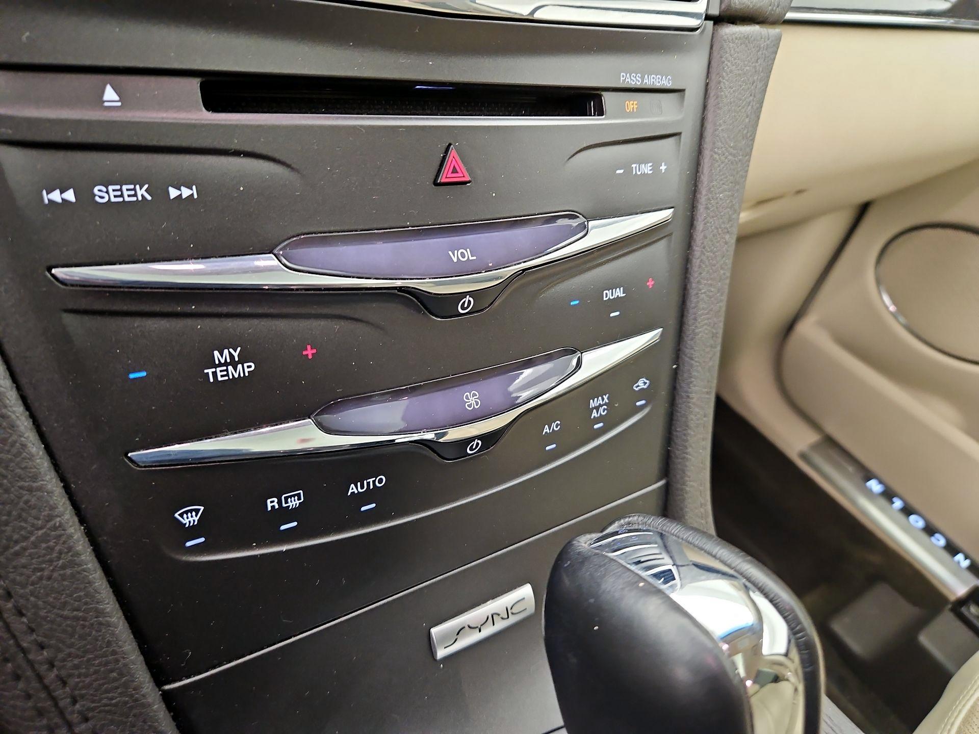 Thumbnail: 2016 Lincoln MKT - 16