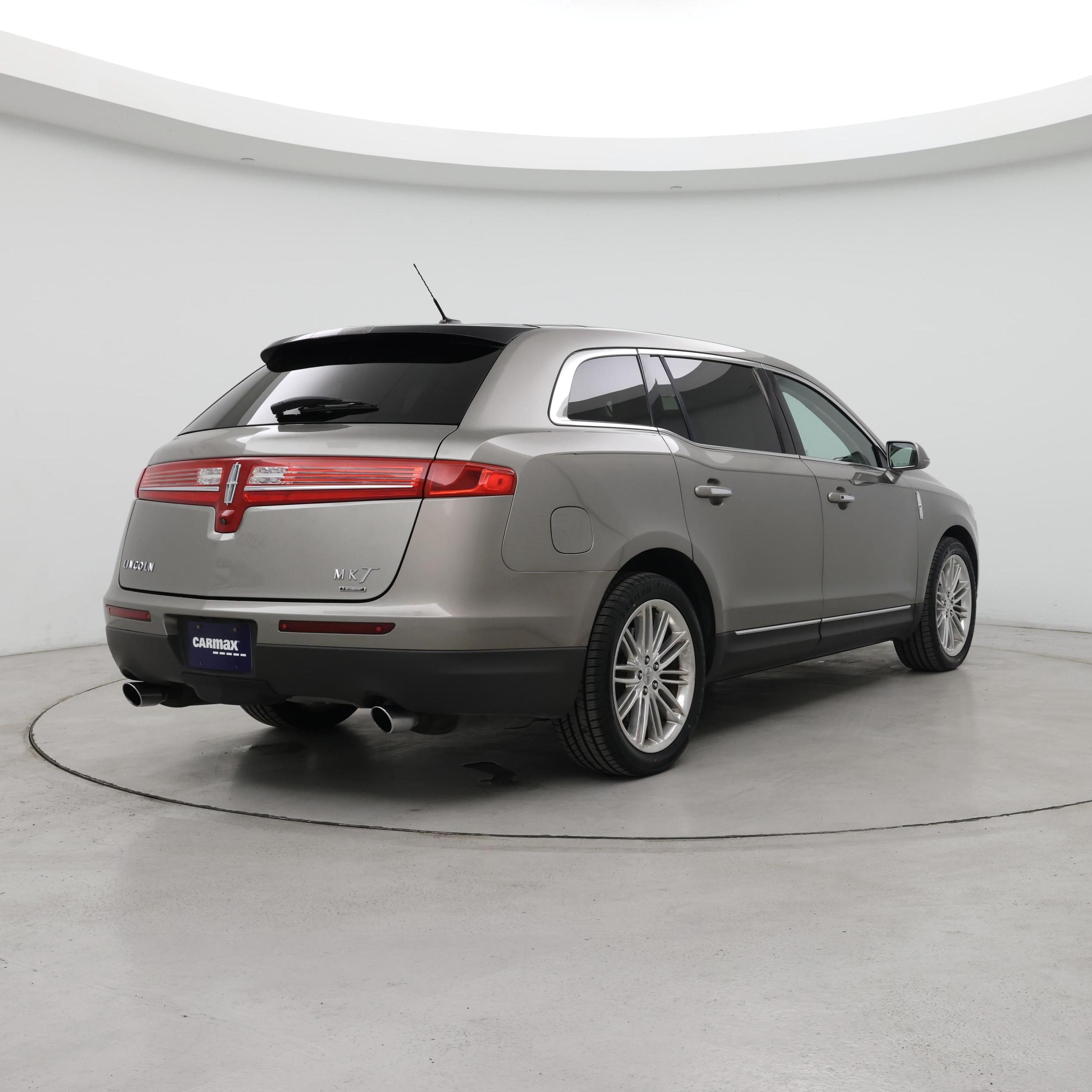 Thumbnail: 2016 Lincoln MKT - 8