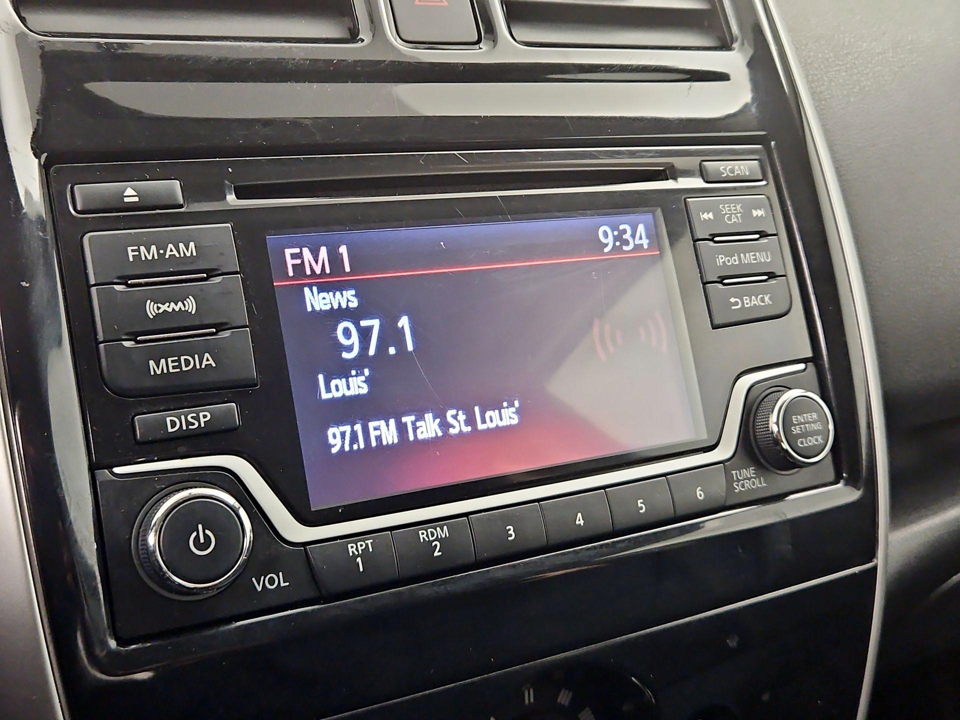 Thumbnail: 2017 Nissan Versa Note - 15