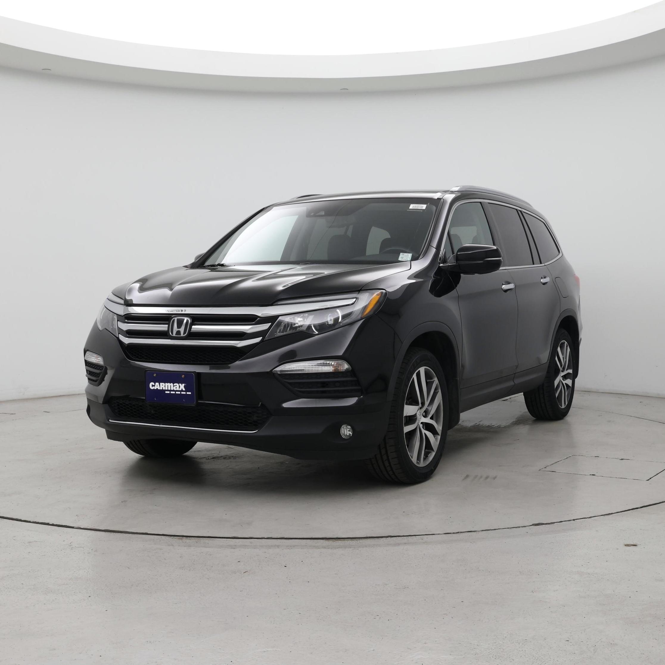 Thumbnail: 2017 Honda Pilot - 4