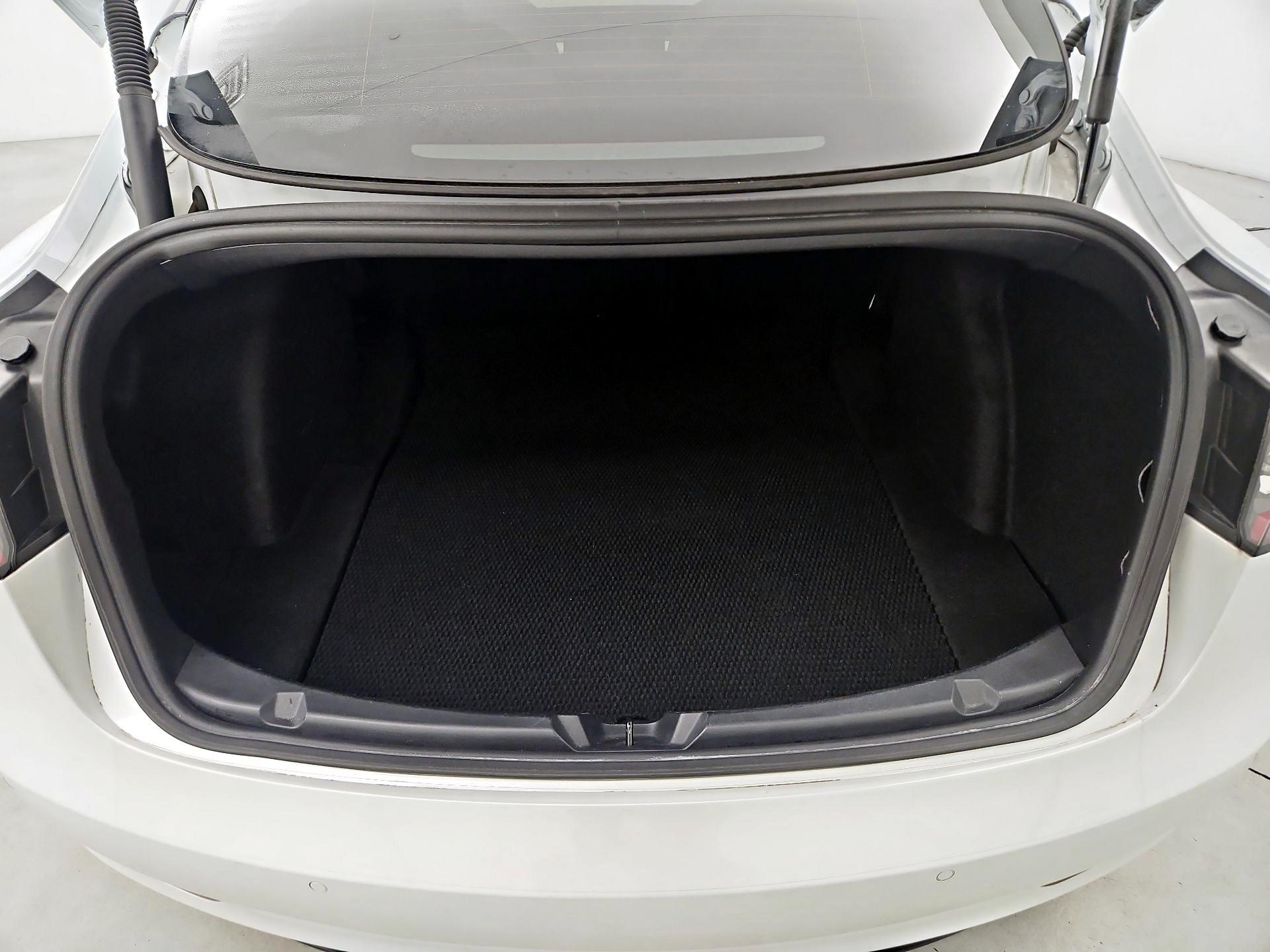 Thumbnail: 2022 Tesla Model 3 - 19