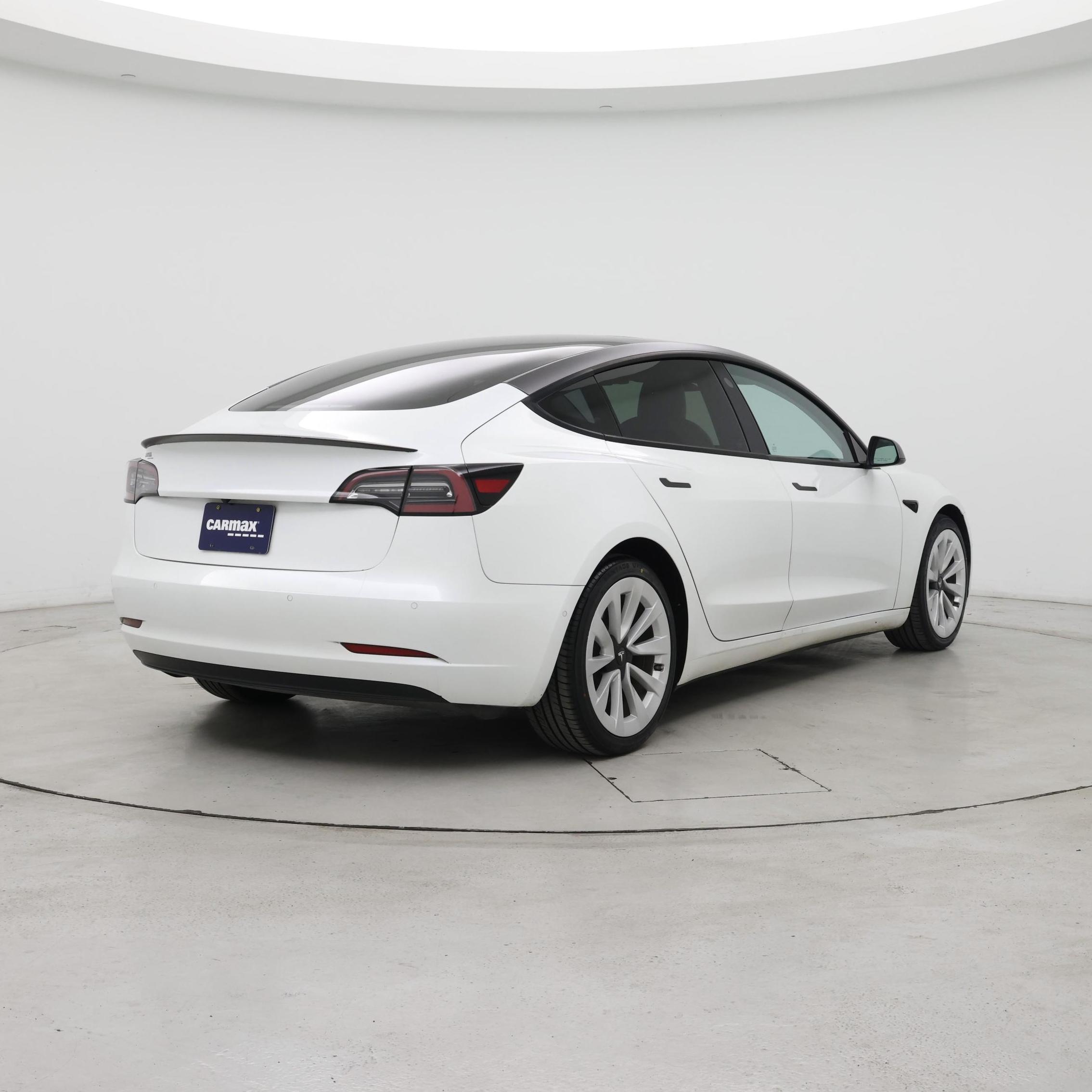 Thumbnail: 2022 Tesla Model 3 - 8