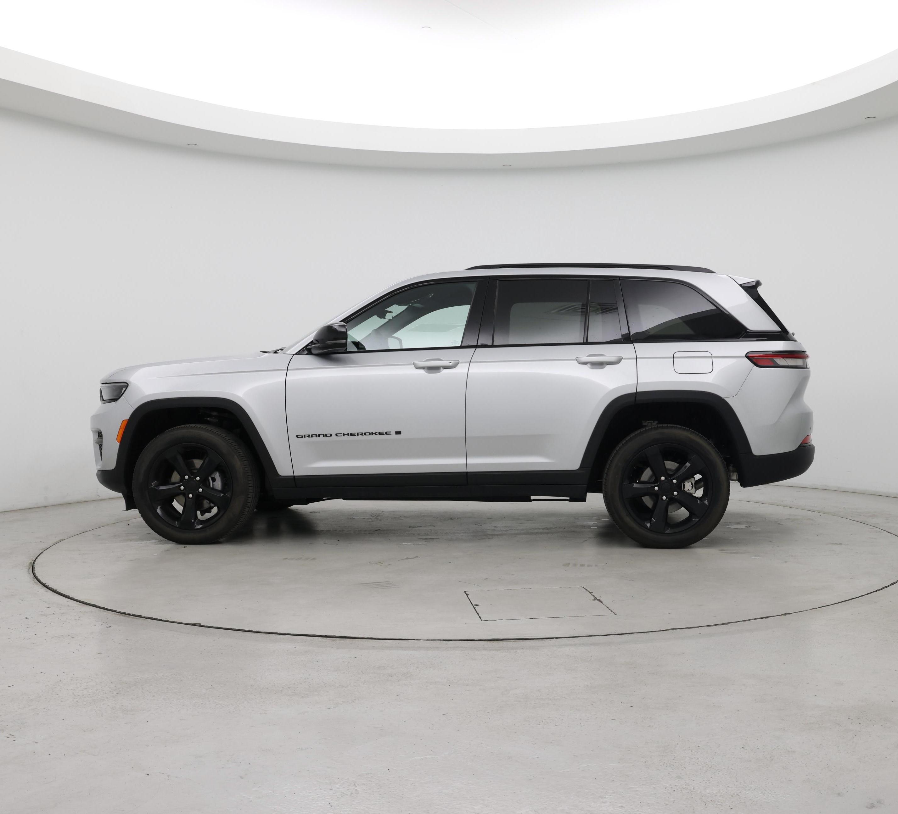 Thumbnail: 2025 Jeep Grand Cherokee - 3