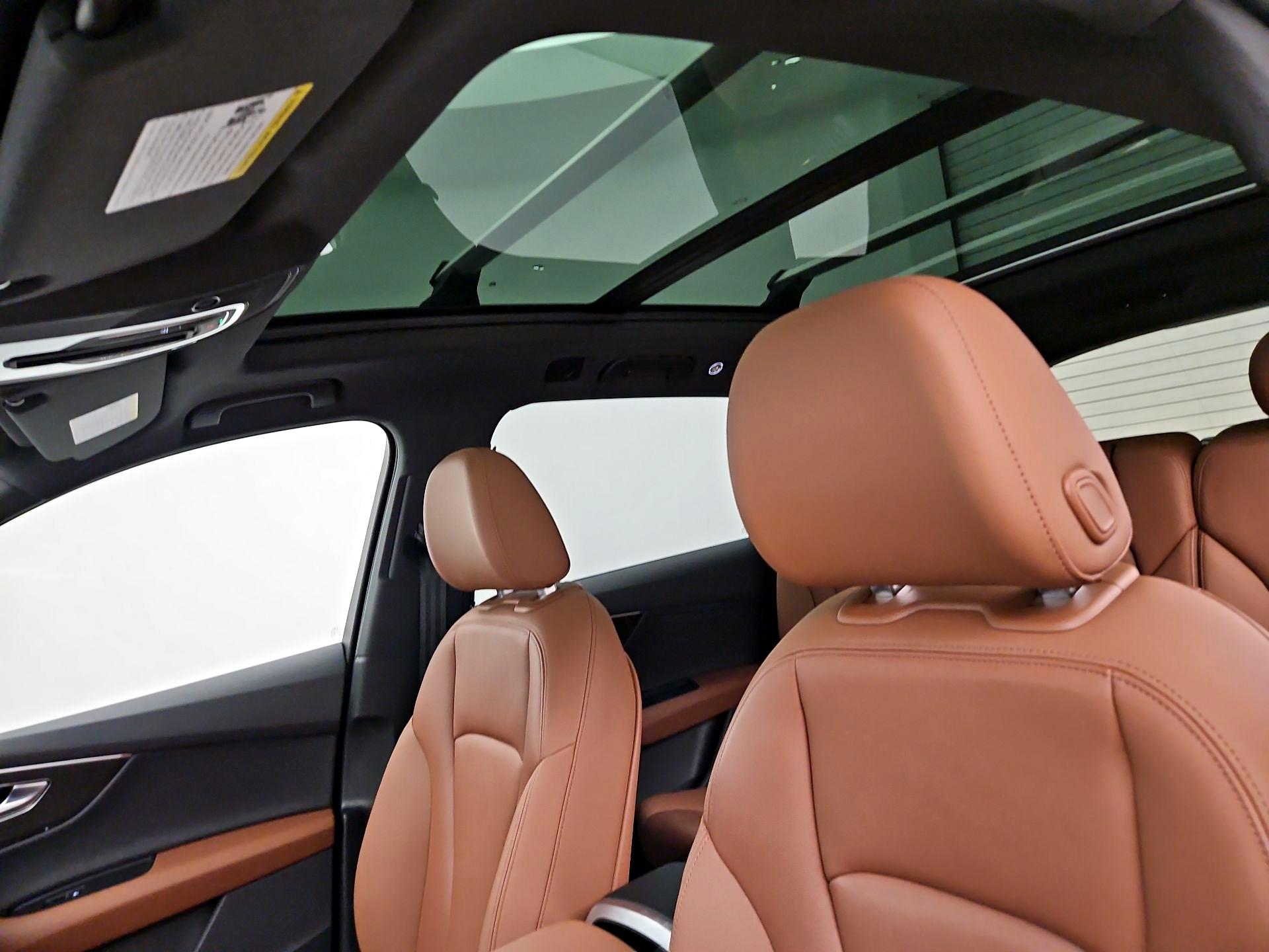 Thumbnail: 2021 Audi Q7 - 20