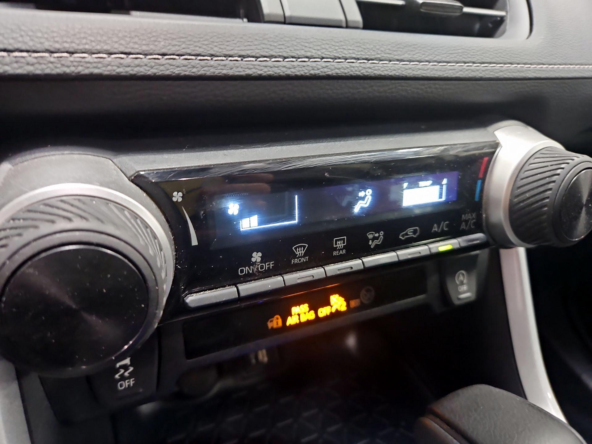 Thumbnail: 2024 Toyota RAV4 - 16