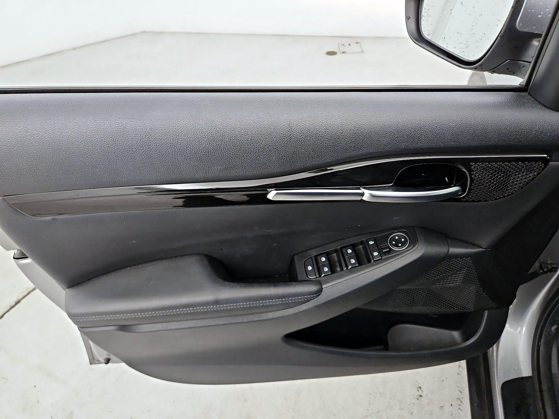 Thumbnail: 2022 Kia Seltos - 12