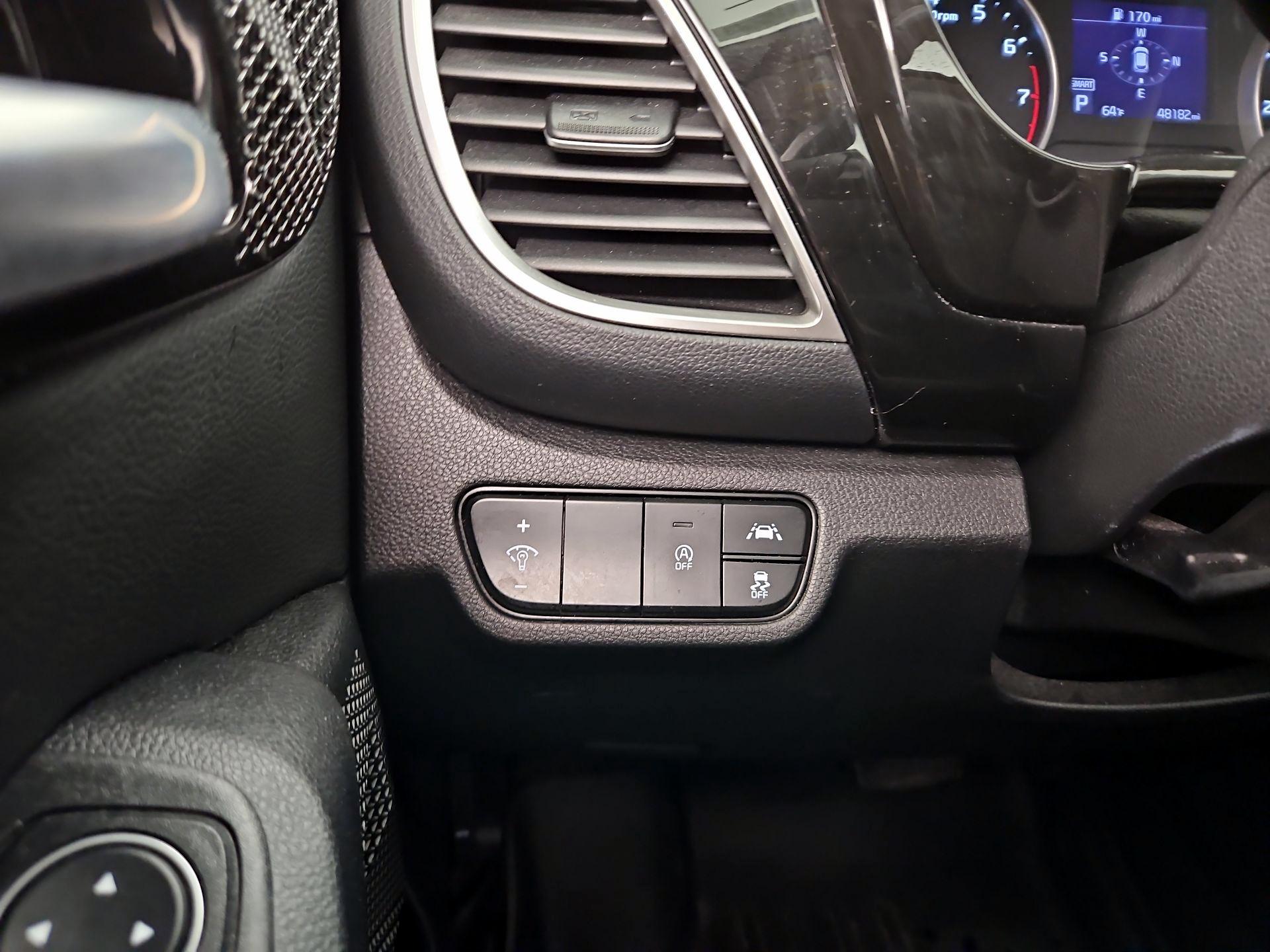 Thumbnail: 2022 Kia Seltos - 13