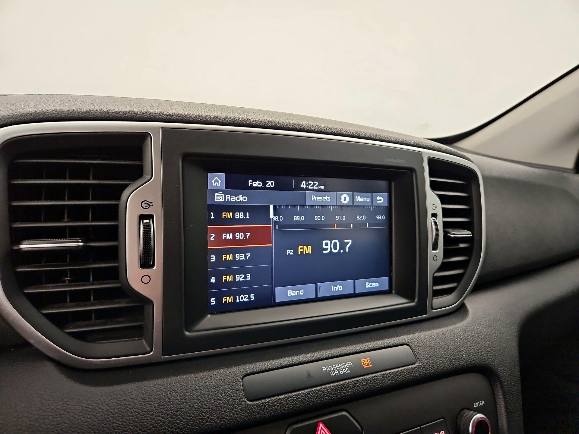 Thumbnail: 2017 Kia Sportage - 15