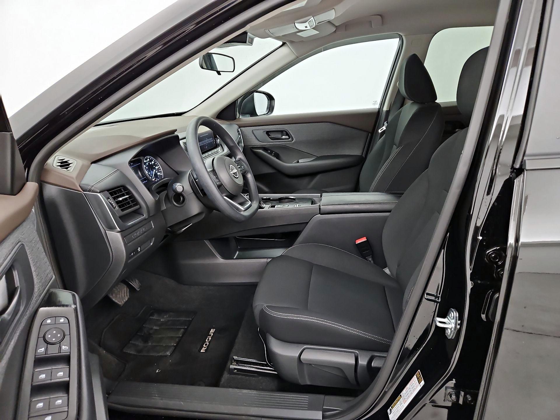 Thumbnail: 2023 Nissan Rogue - 11