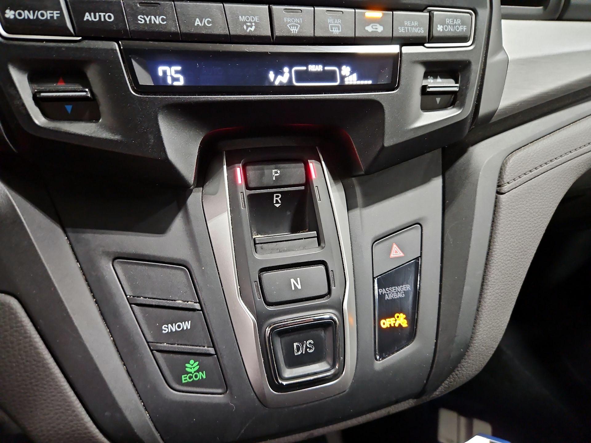 Thumbnail: 2019 Honda Odyssey - 17