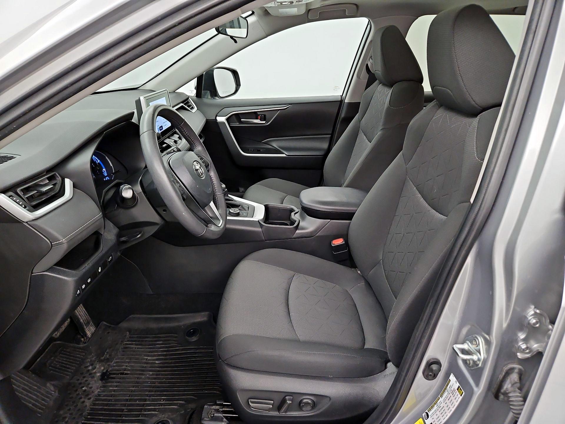 Thumbnail: 2023 Toyota RAV4 - 11