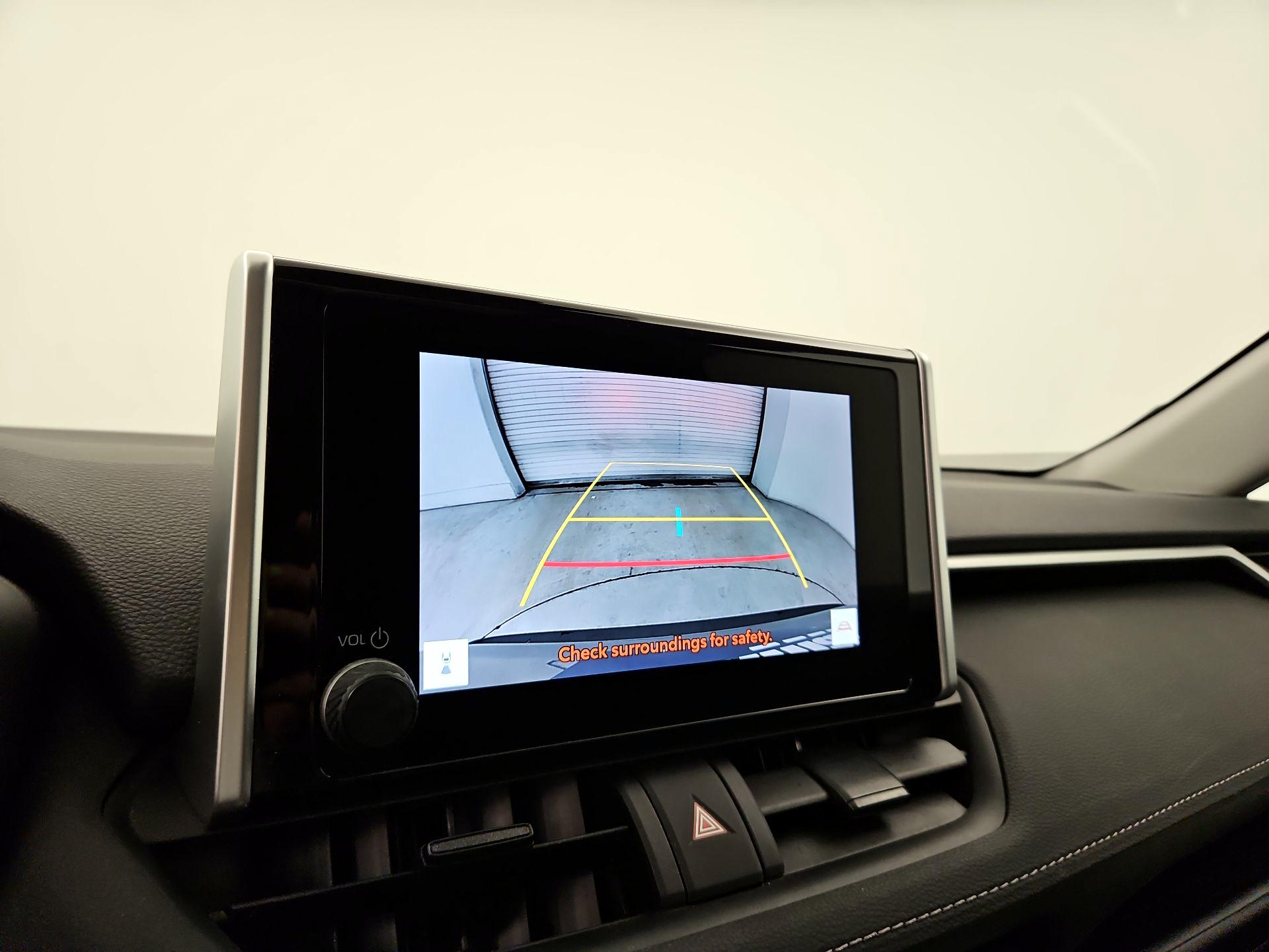 Thumbnail: 2023 Toyota RAV4 - 15