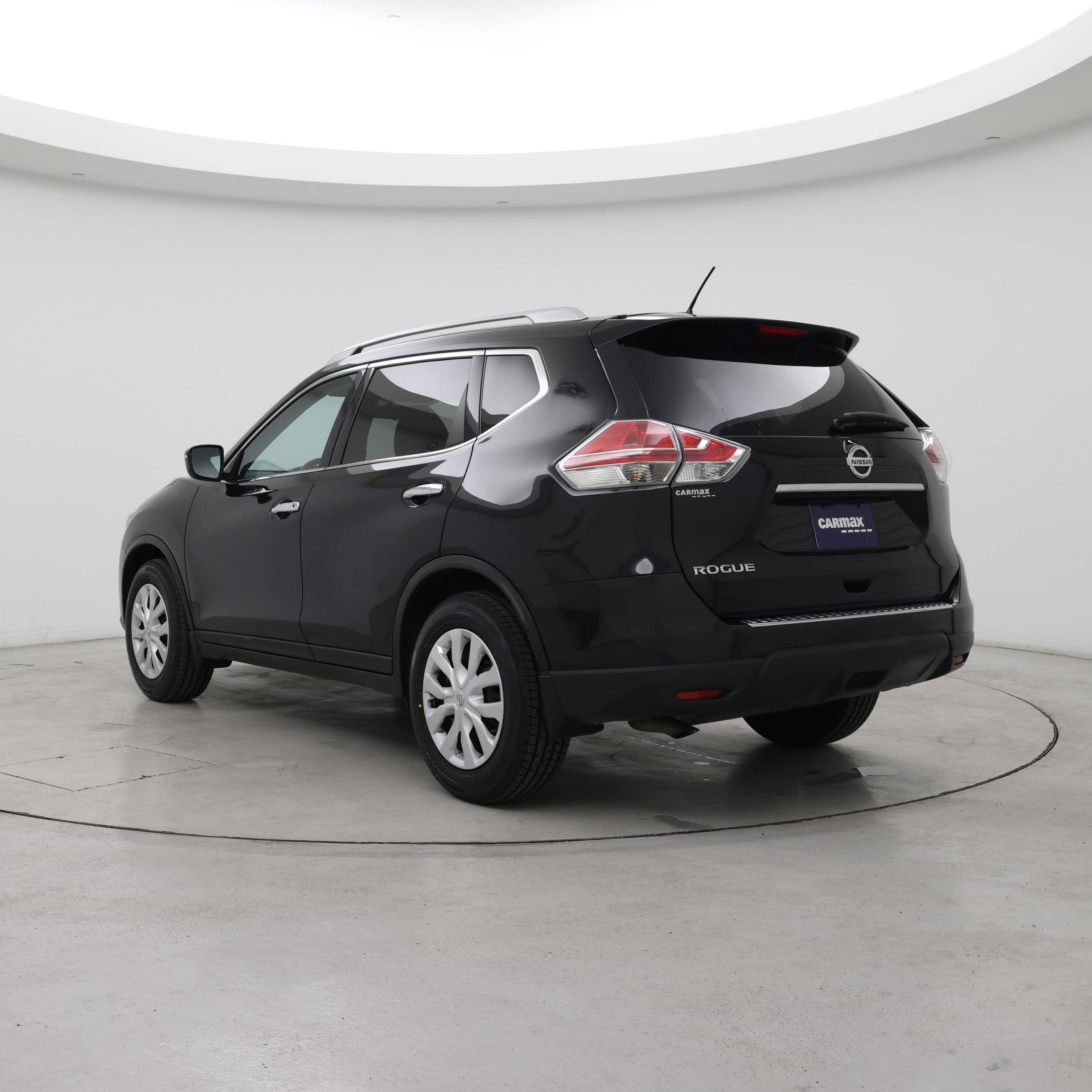 Thumbnail: 2016 Nissan Rogue - 2