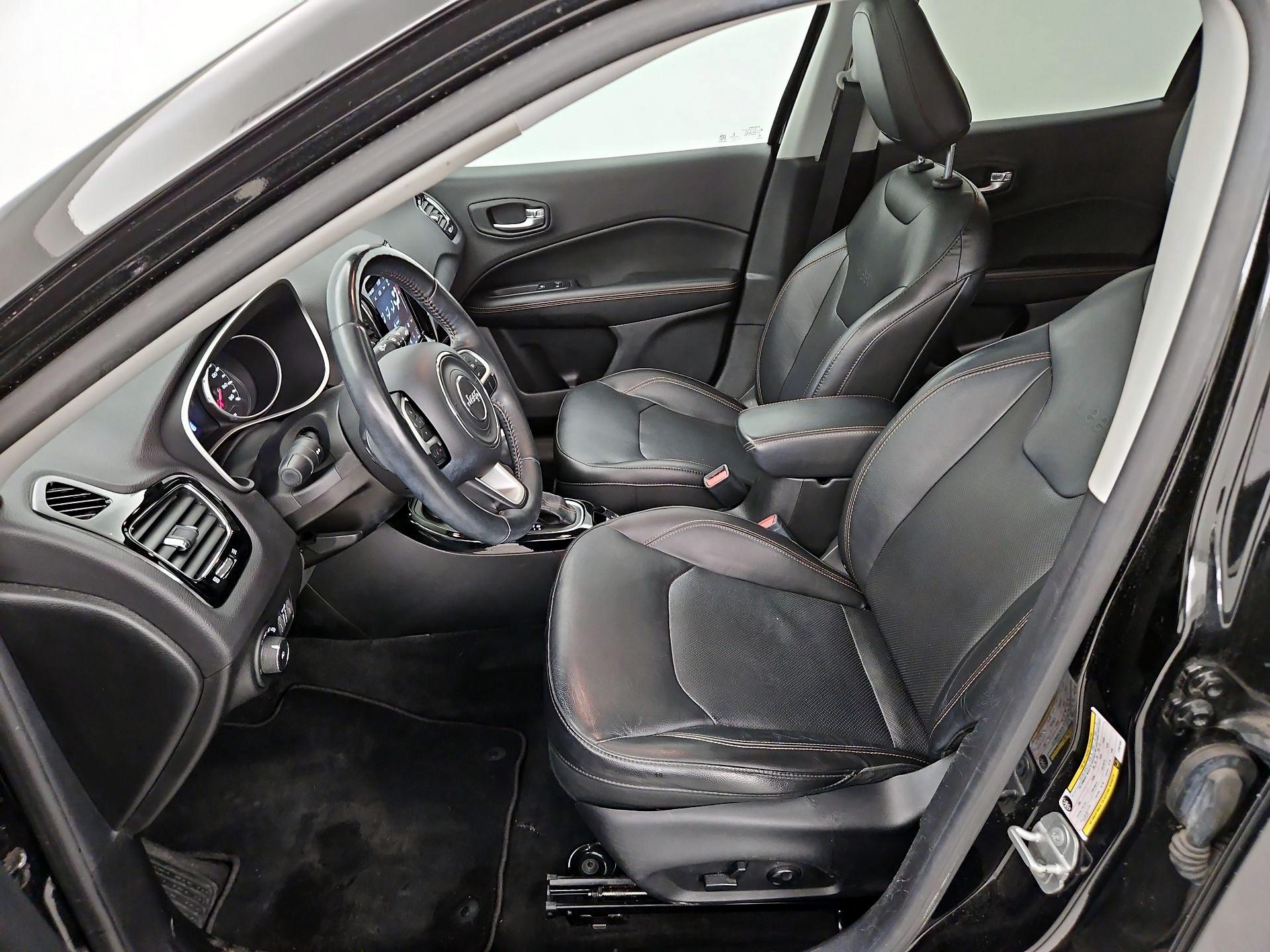 Thumbnail: 2018 Jeep Compass - 11