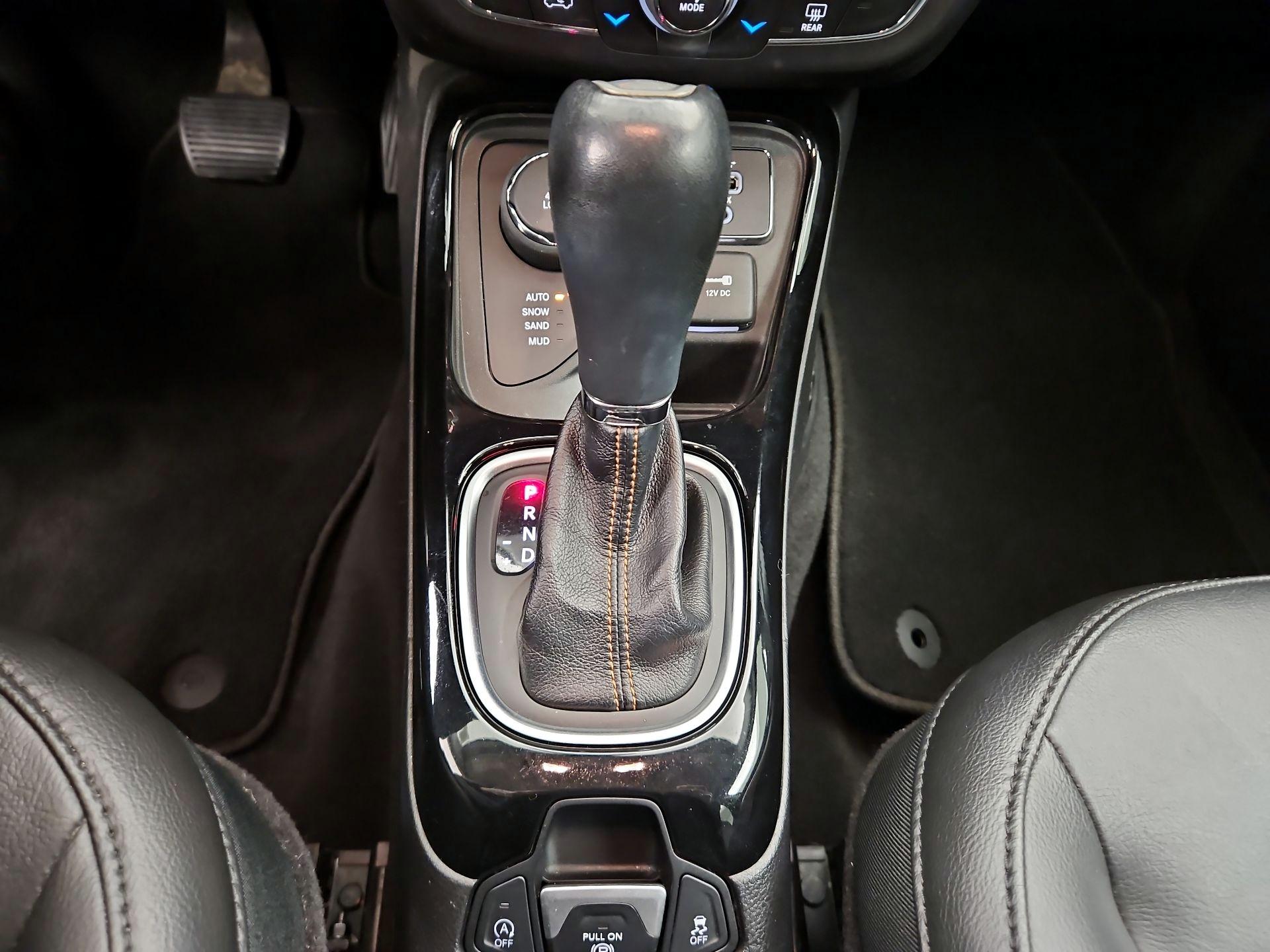 Thumbnail: 2018 Jeep Compass - 17