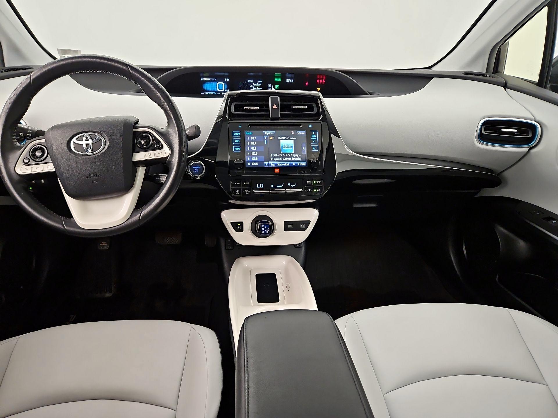 Thumbnail: 2017 Toyota Prius - 9