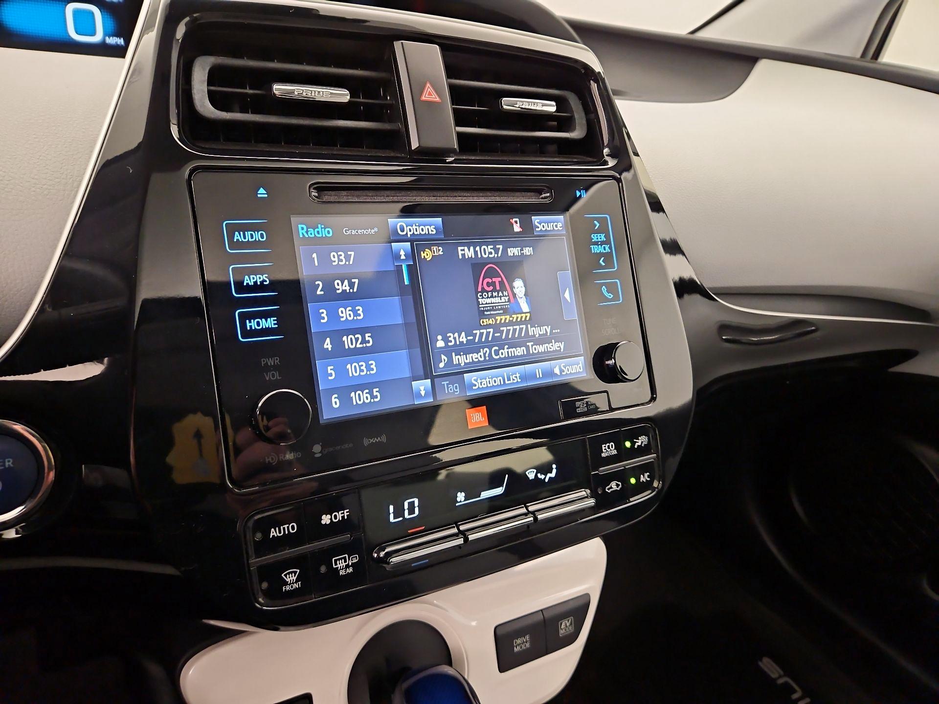 Thumbnail: 2017 Toyota Prius - 15