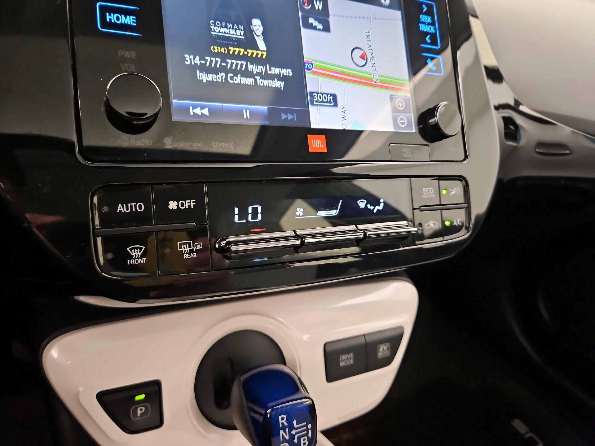 Thumbnail: 2017 Toyota Prius - 16