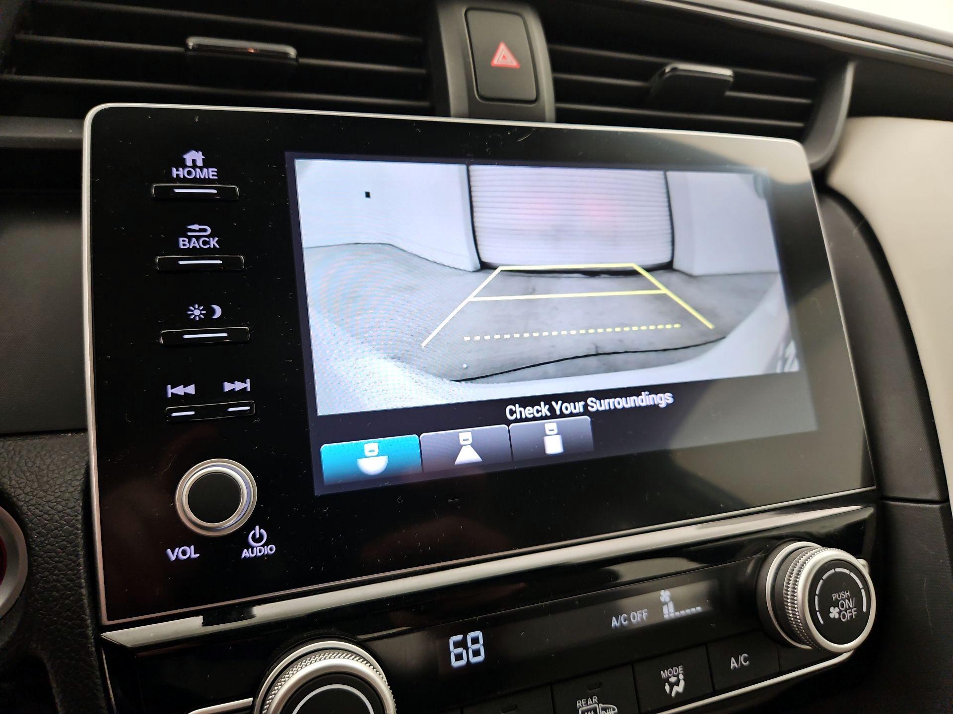 Thumbnail: 2019 Honda Insight - 14