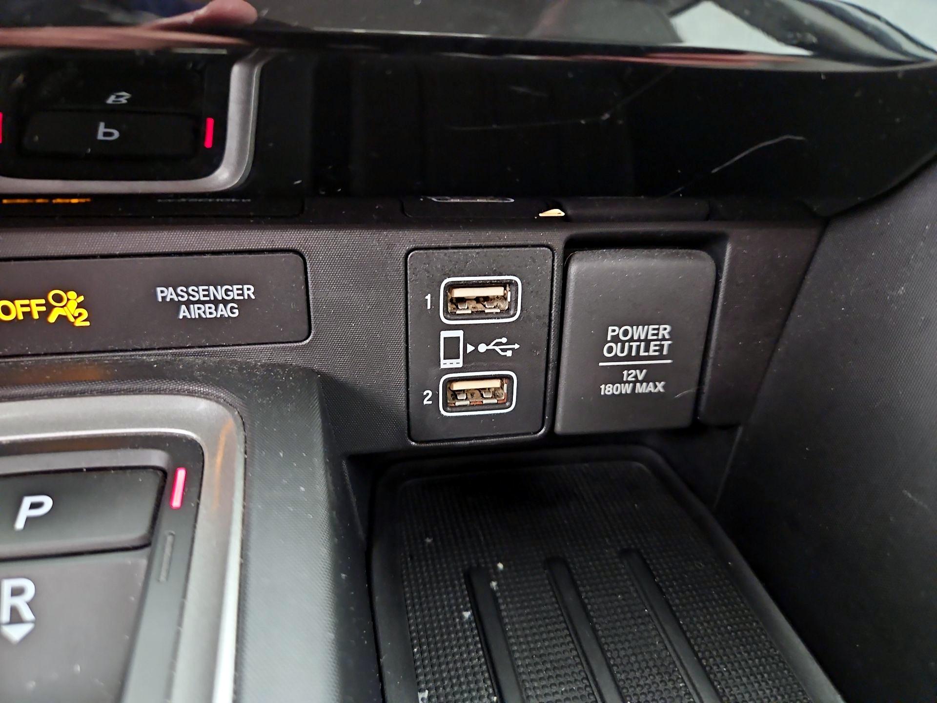 Thumbnail: 2019 Honda Insight - 18