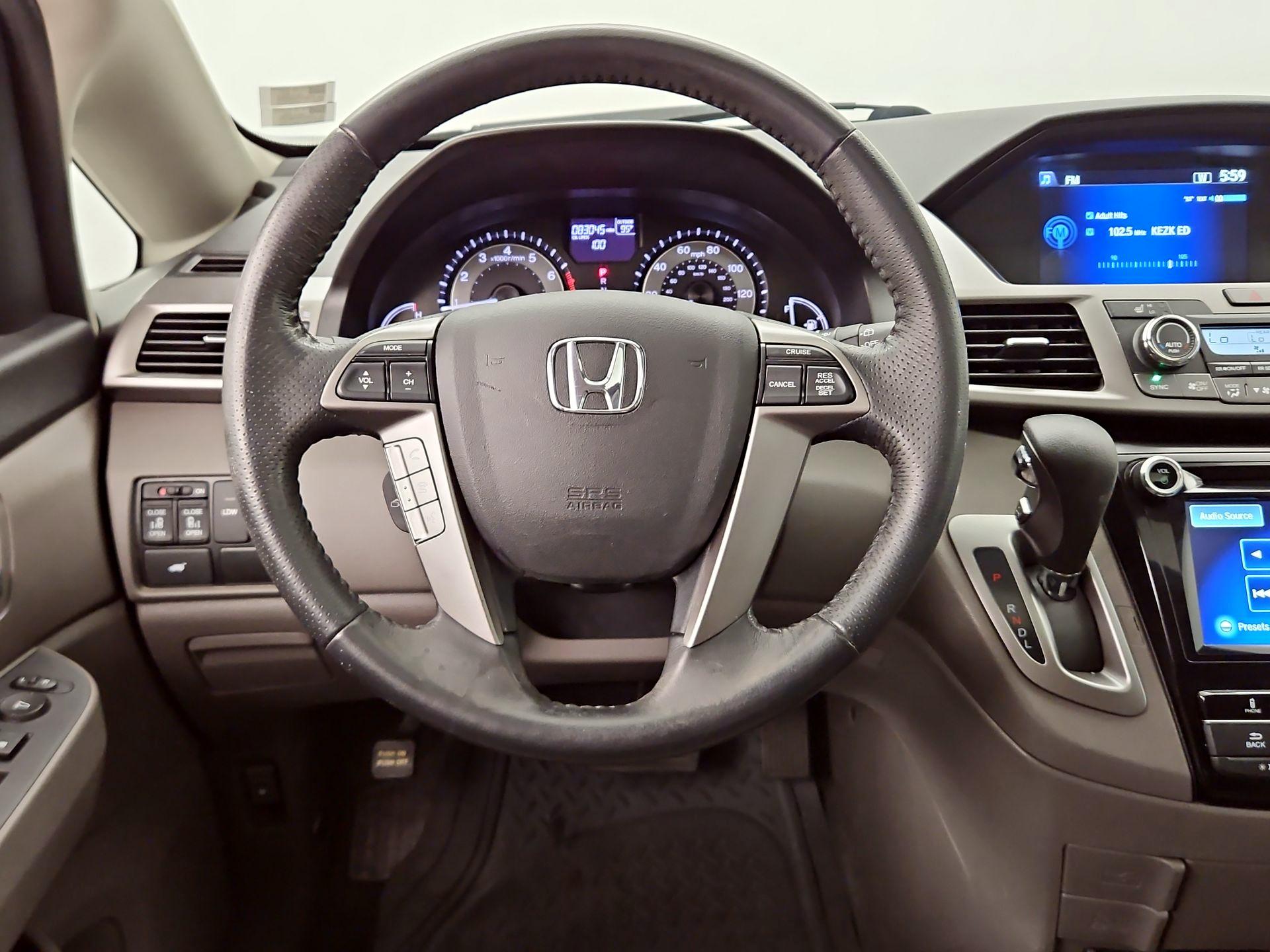 Thumbnail: 2016 Honda Odyssey - 10