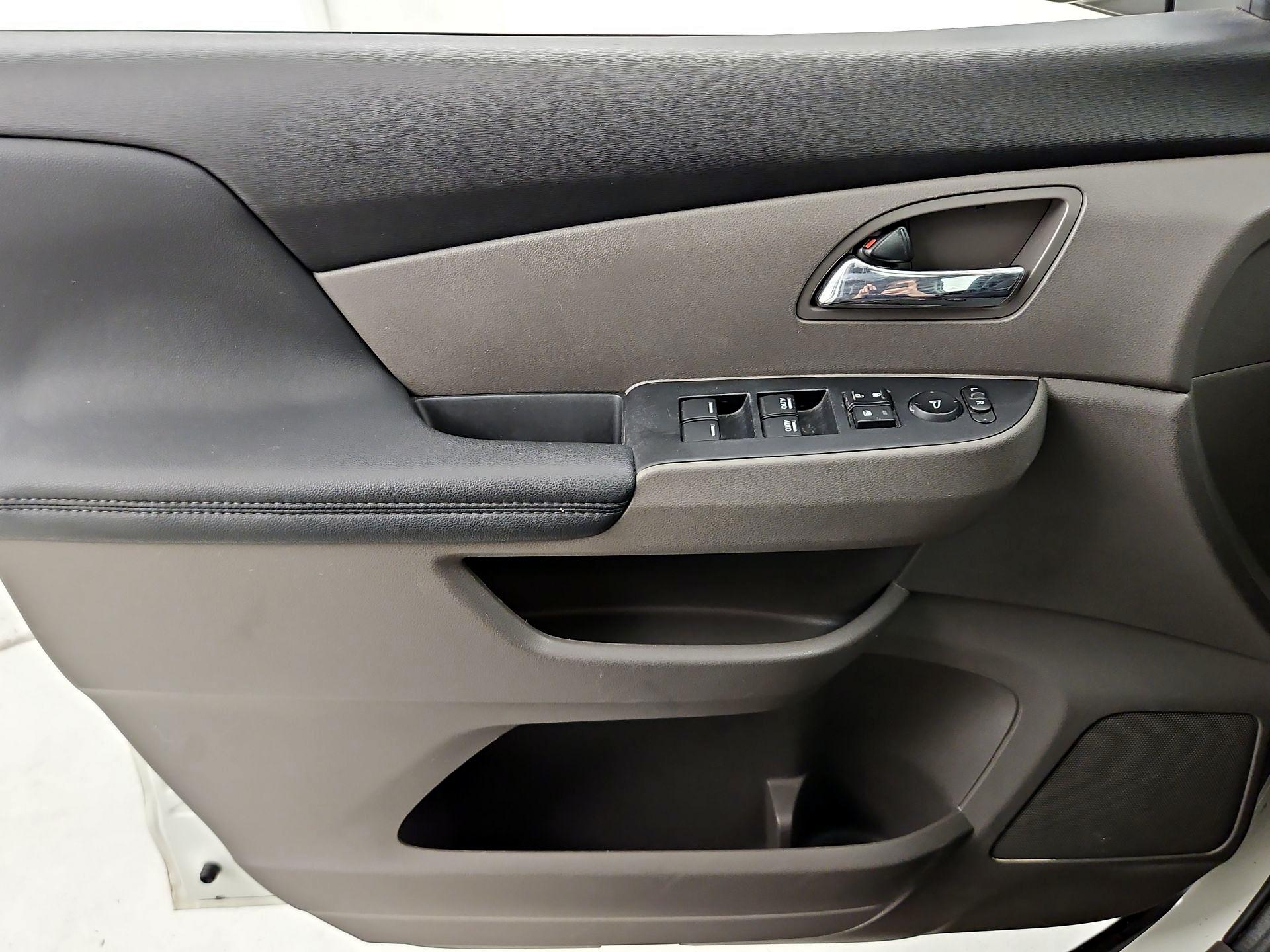 Thumbnail: 2016 Honda Odyssey - 12