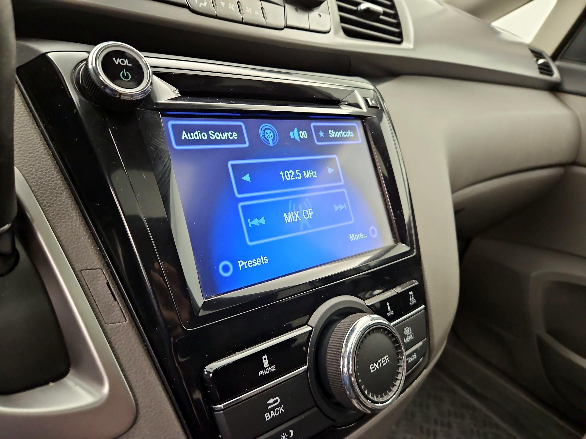 Thumbnail: 2016 Honda Odyssey - 15