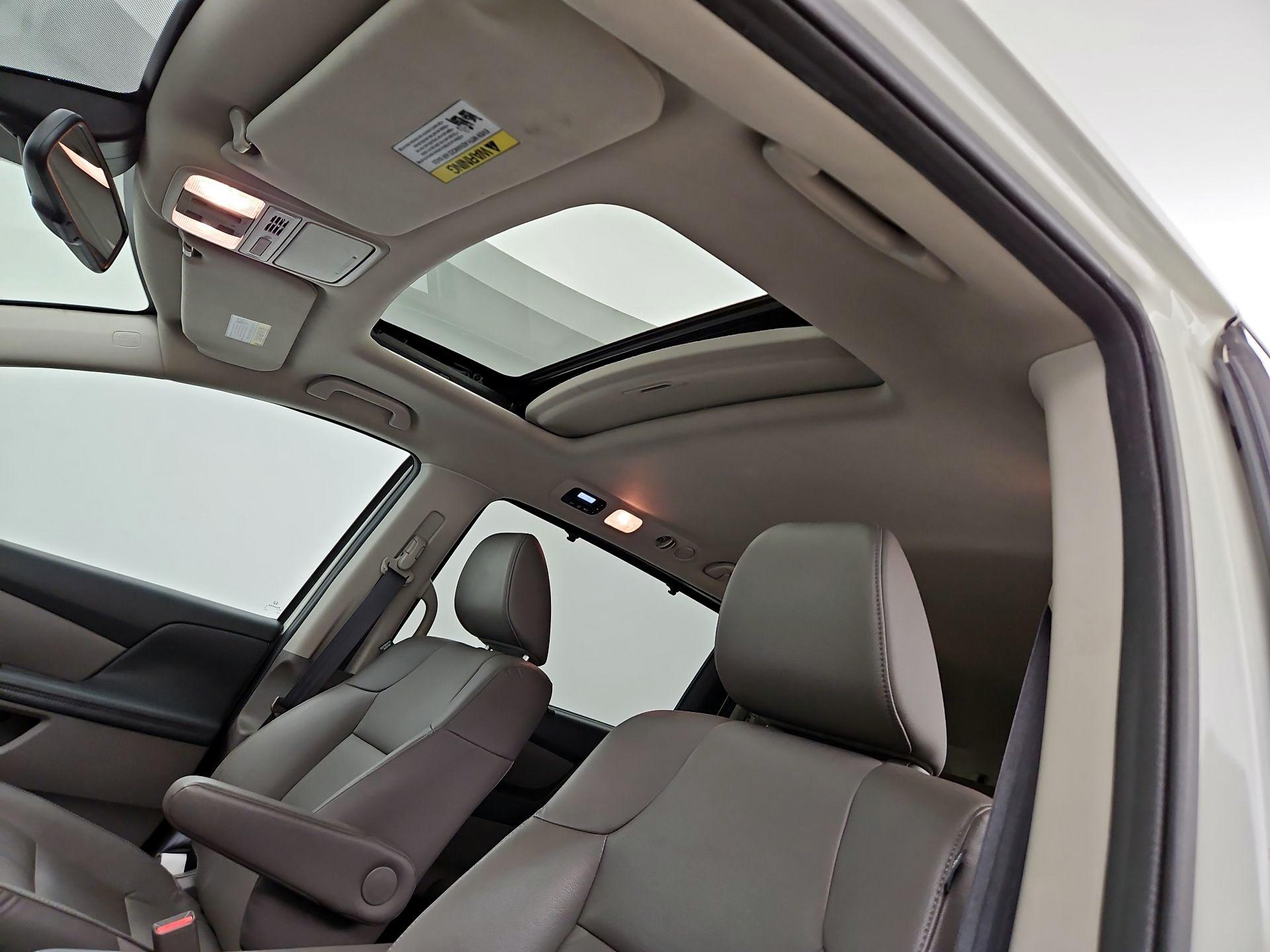 Thumbnail: 2016 Honda Odyssey - 19