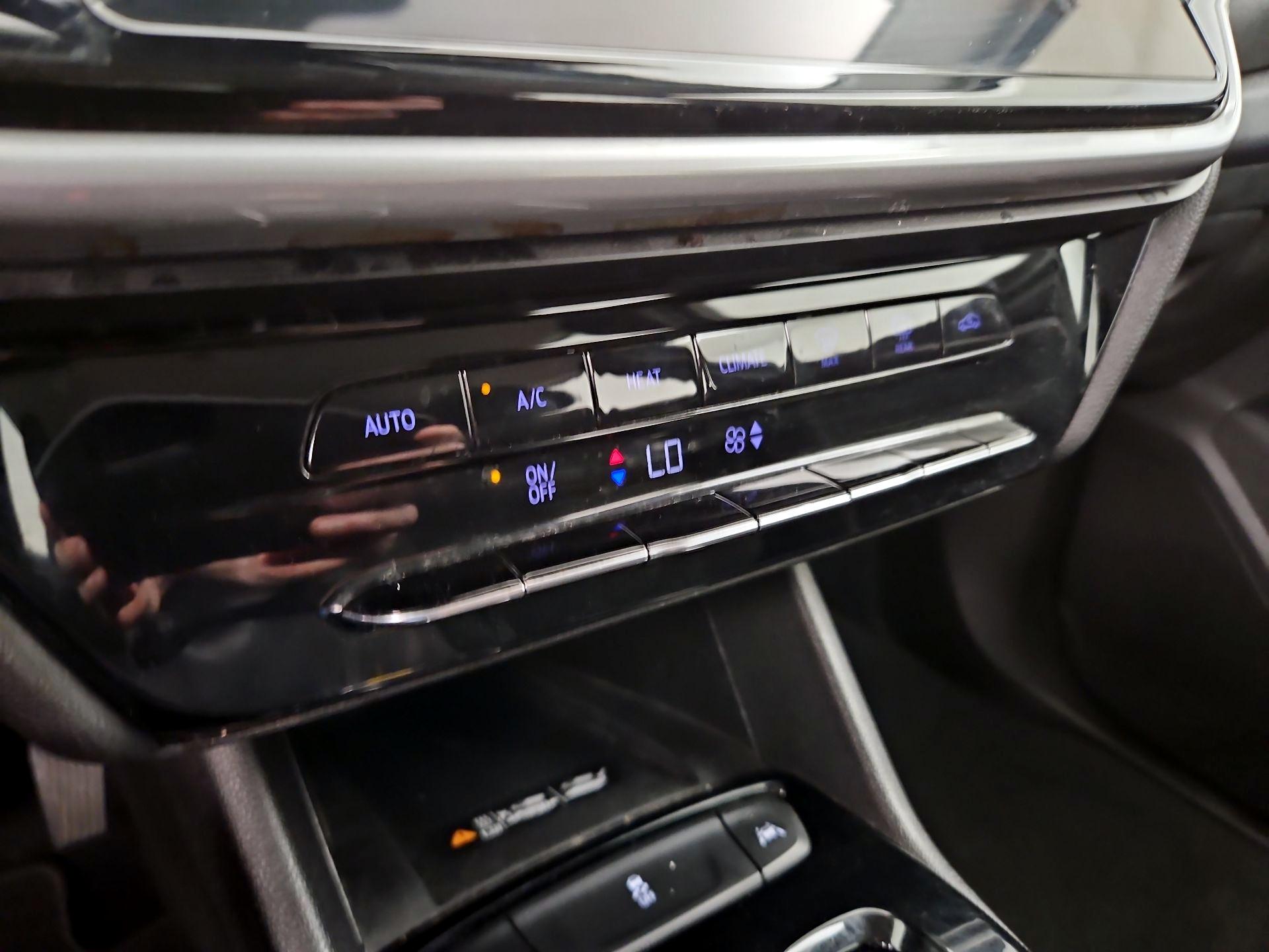 Thumbnail: 2023 Chevrolet Bolt EUV - 16