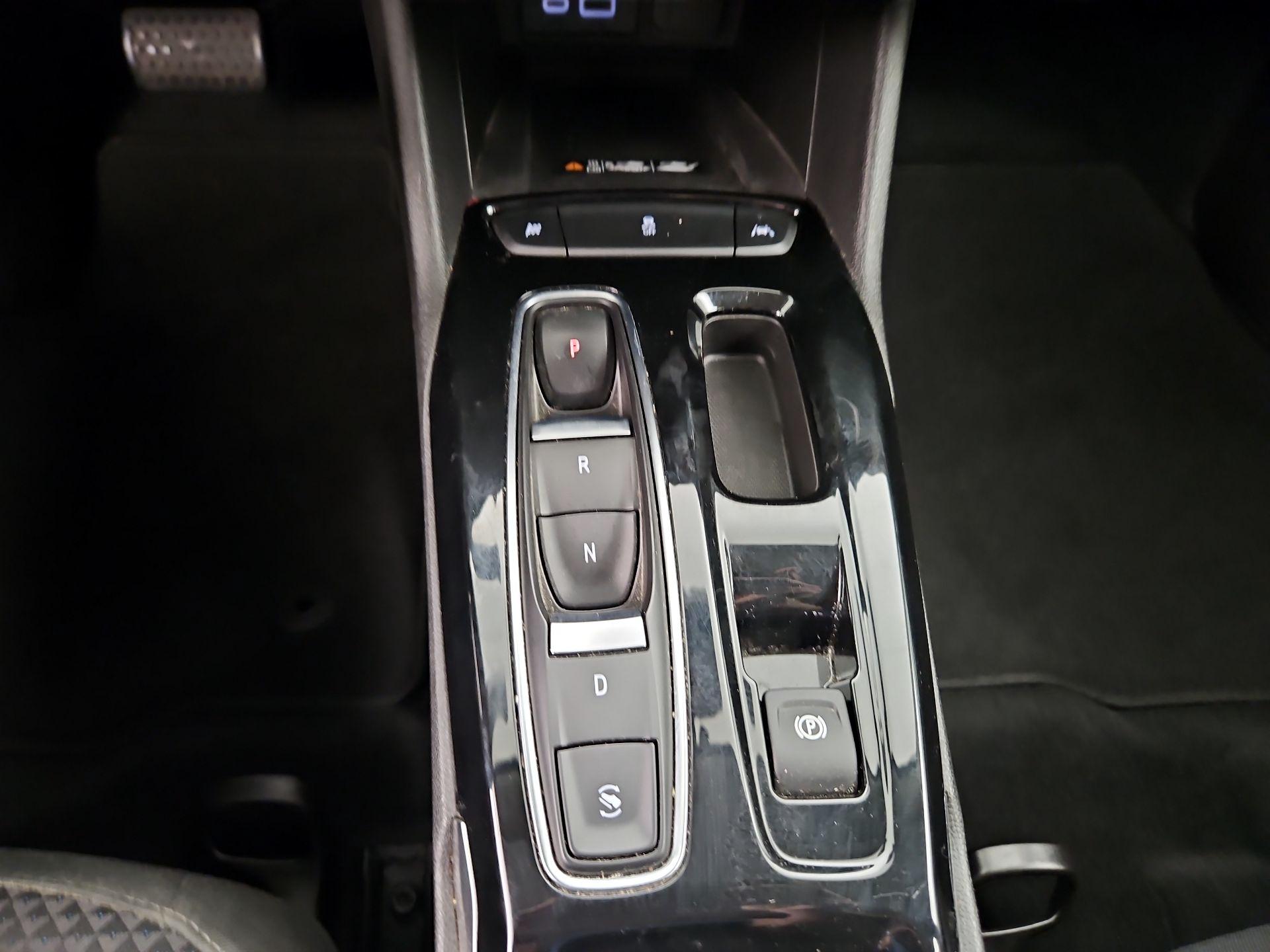 Thumbnail: 2023 Chevrolet Bolt EUV - 17