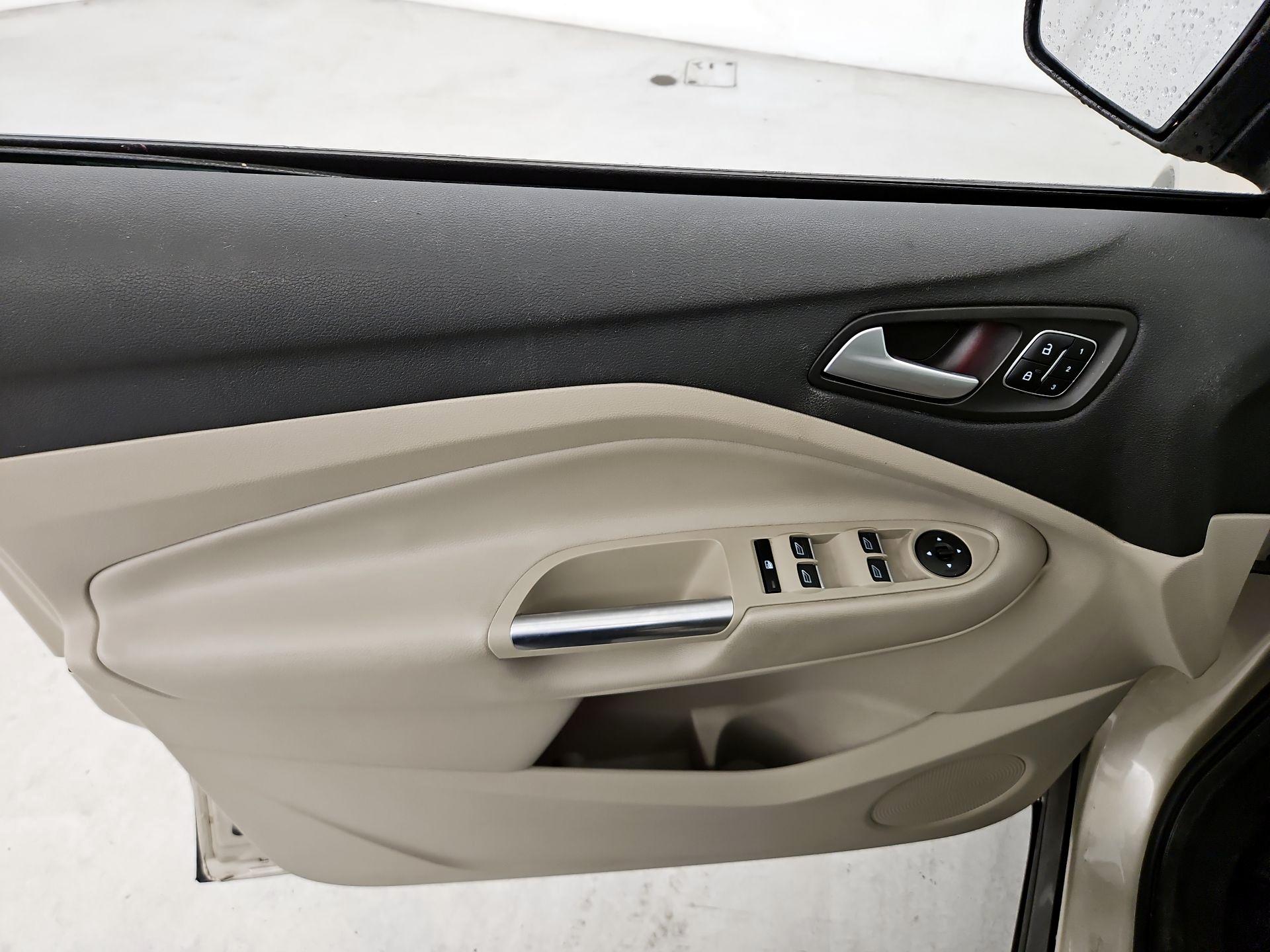 Thumbnail: 2017 Ford Escape - 12