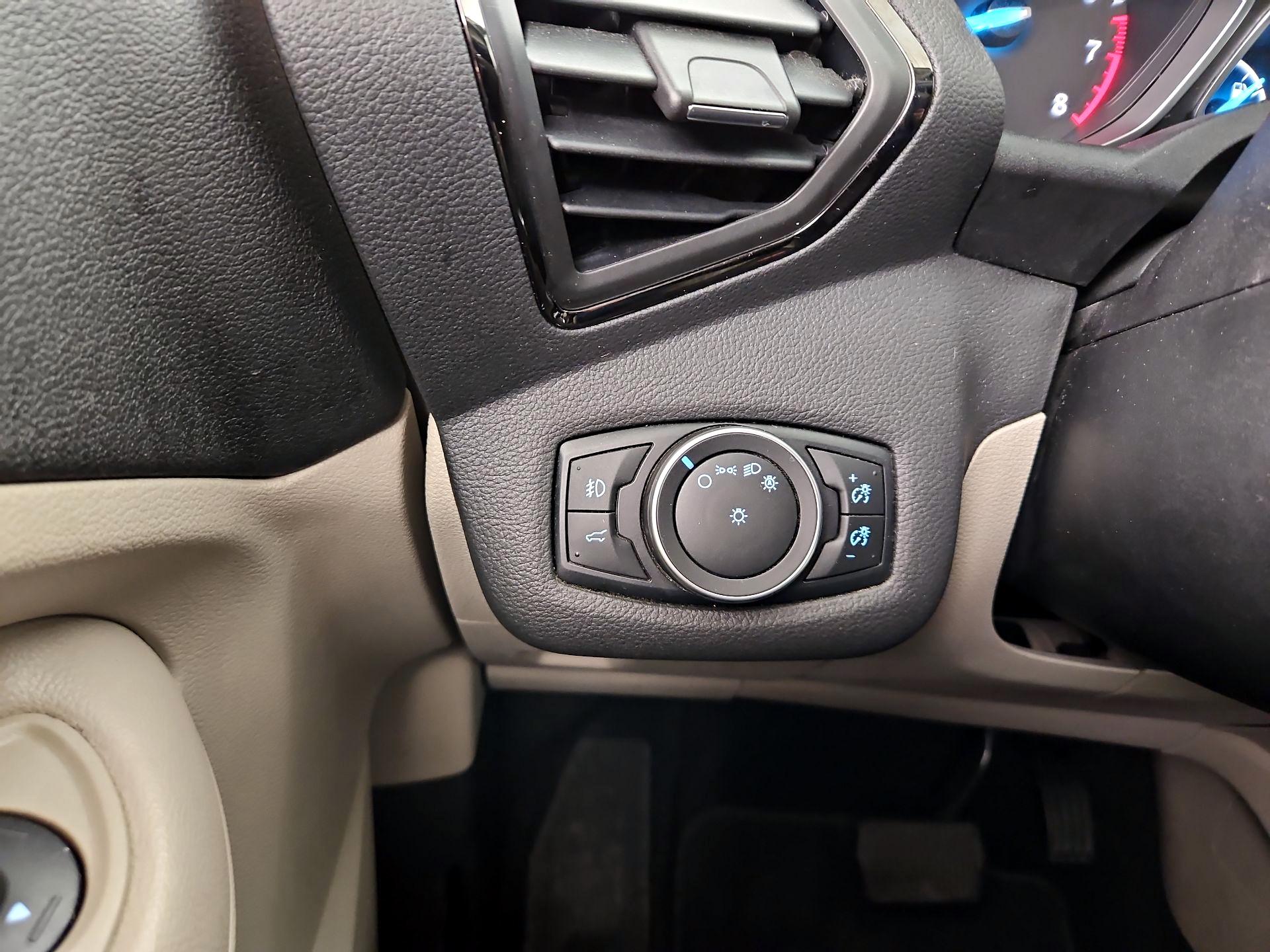 Thumbnail: 2017 Ford Escape - 13