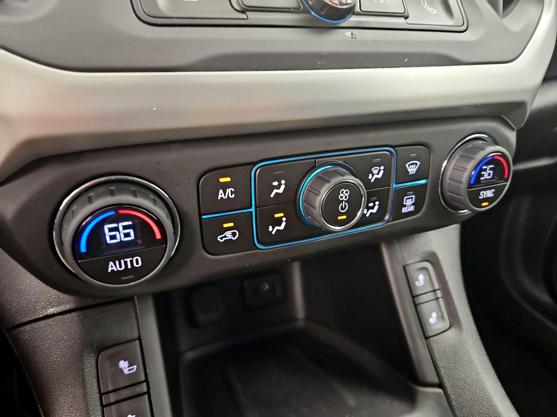 Thumbnail: 2019 GMC Acadia - 16