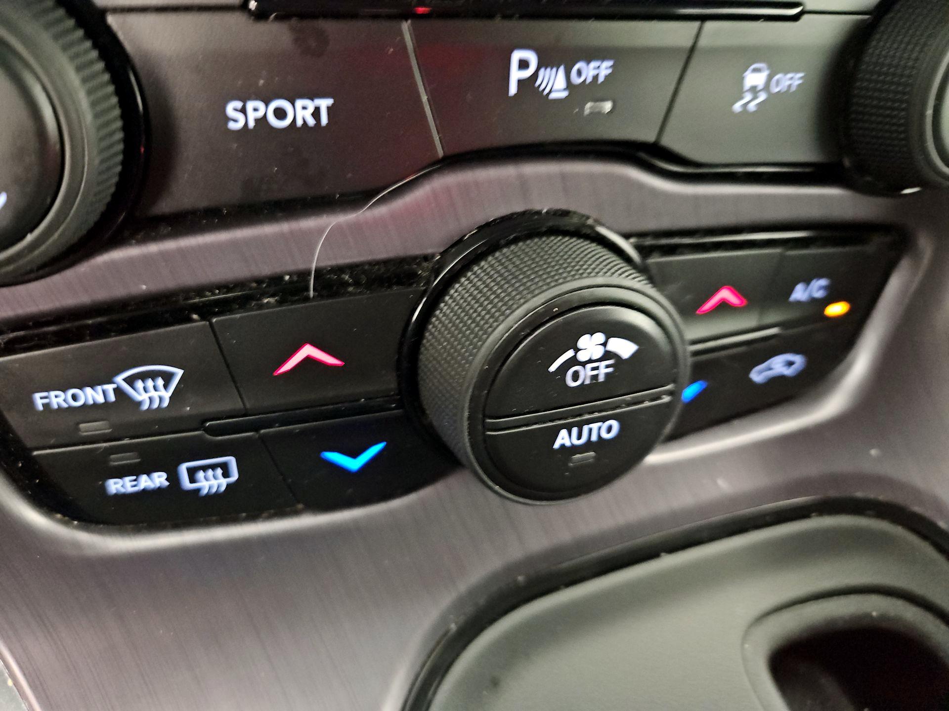 Thumbnail: 2018 Dodge Challenger - 16