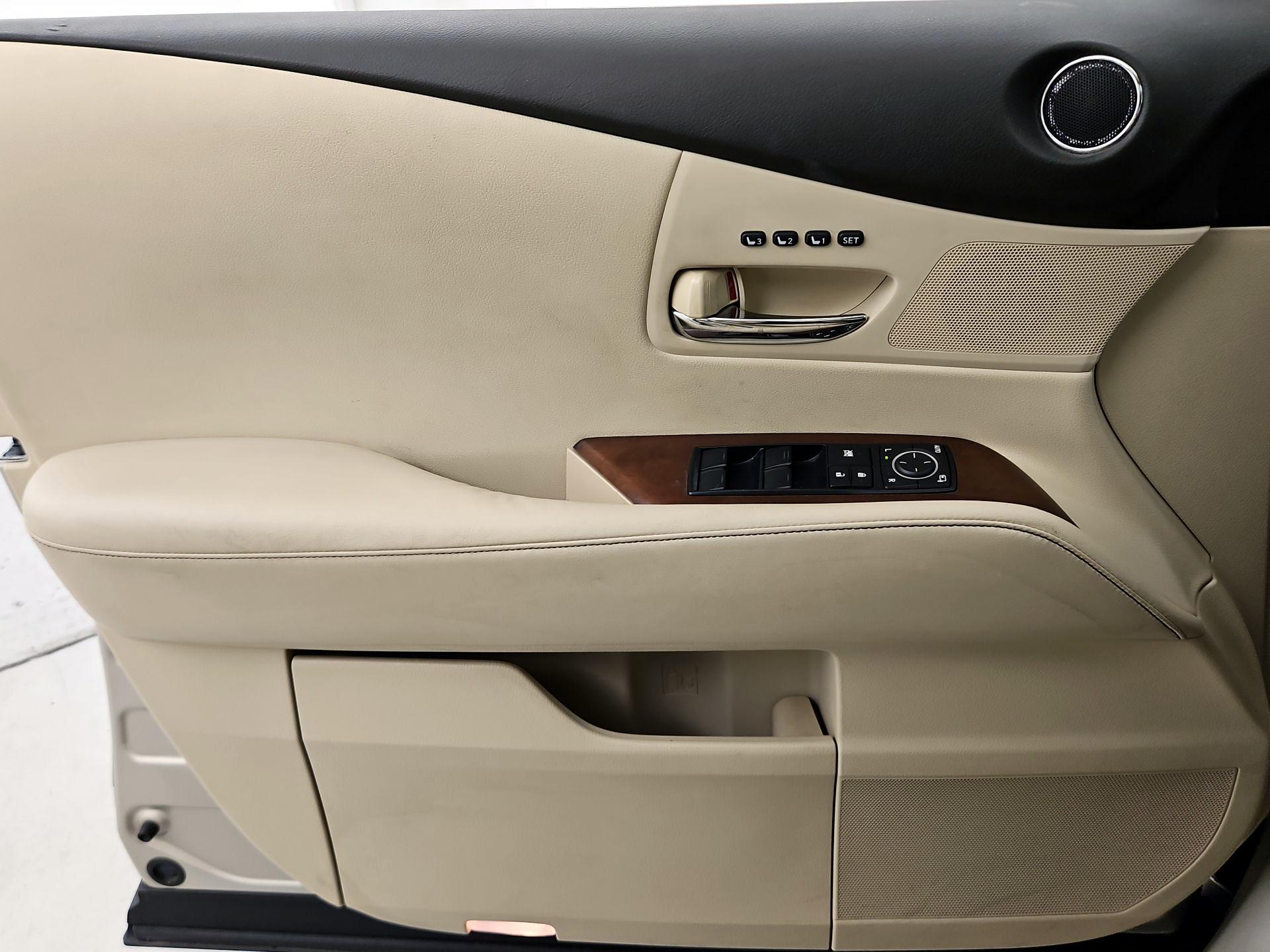 Thumbnail: 2014 Lexus RX - 12