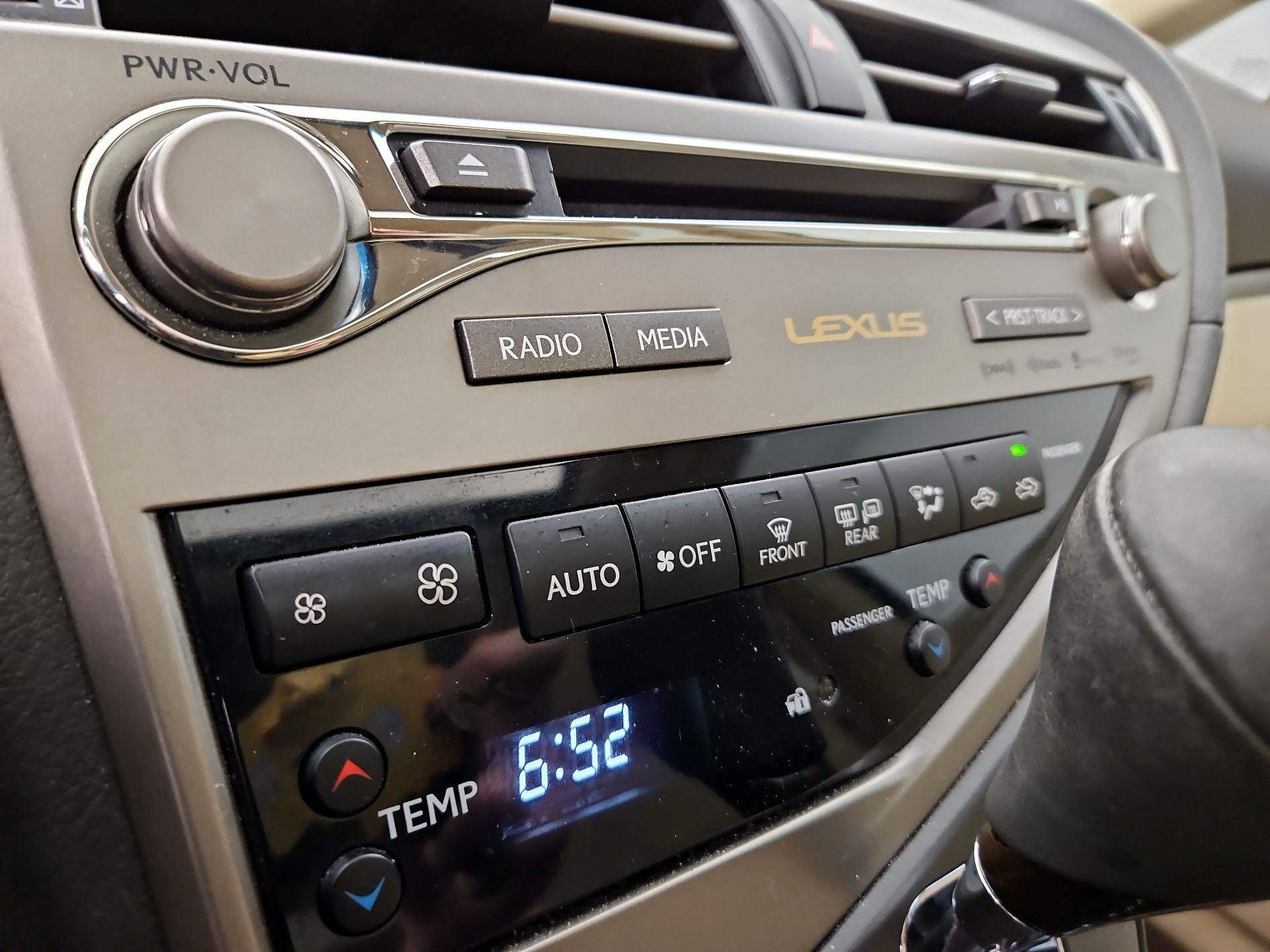 Thumbnail: 2014 Lexus RX - 17