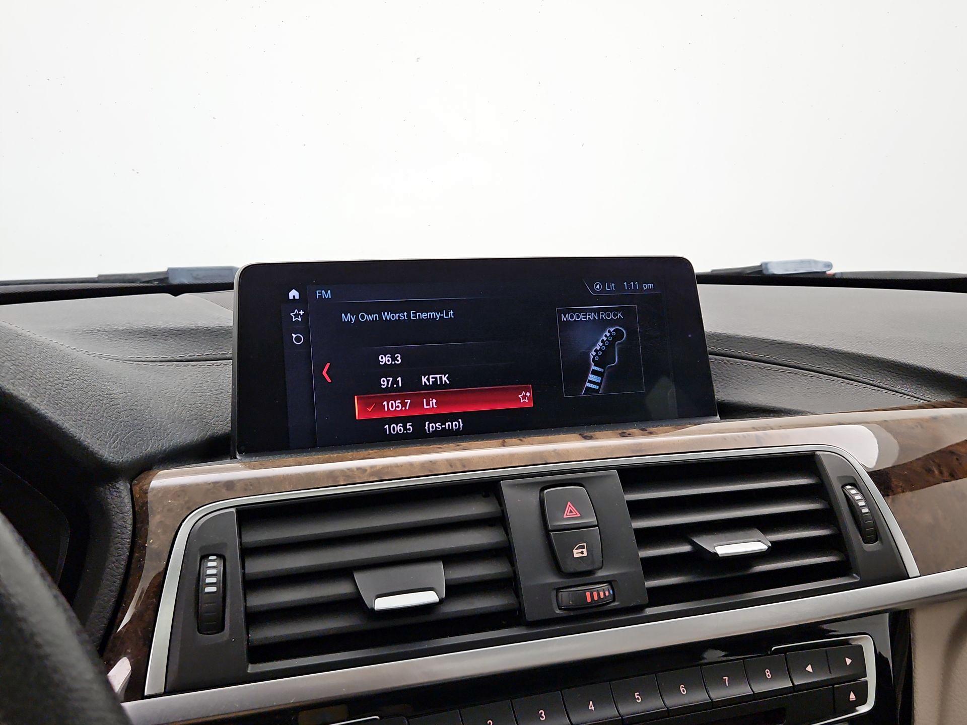 Thumbnail: 2018 BMW 3 Series - 16