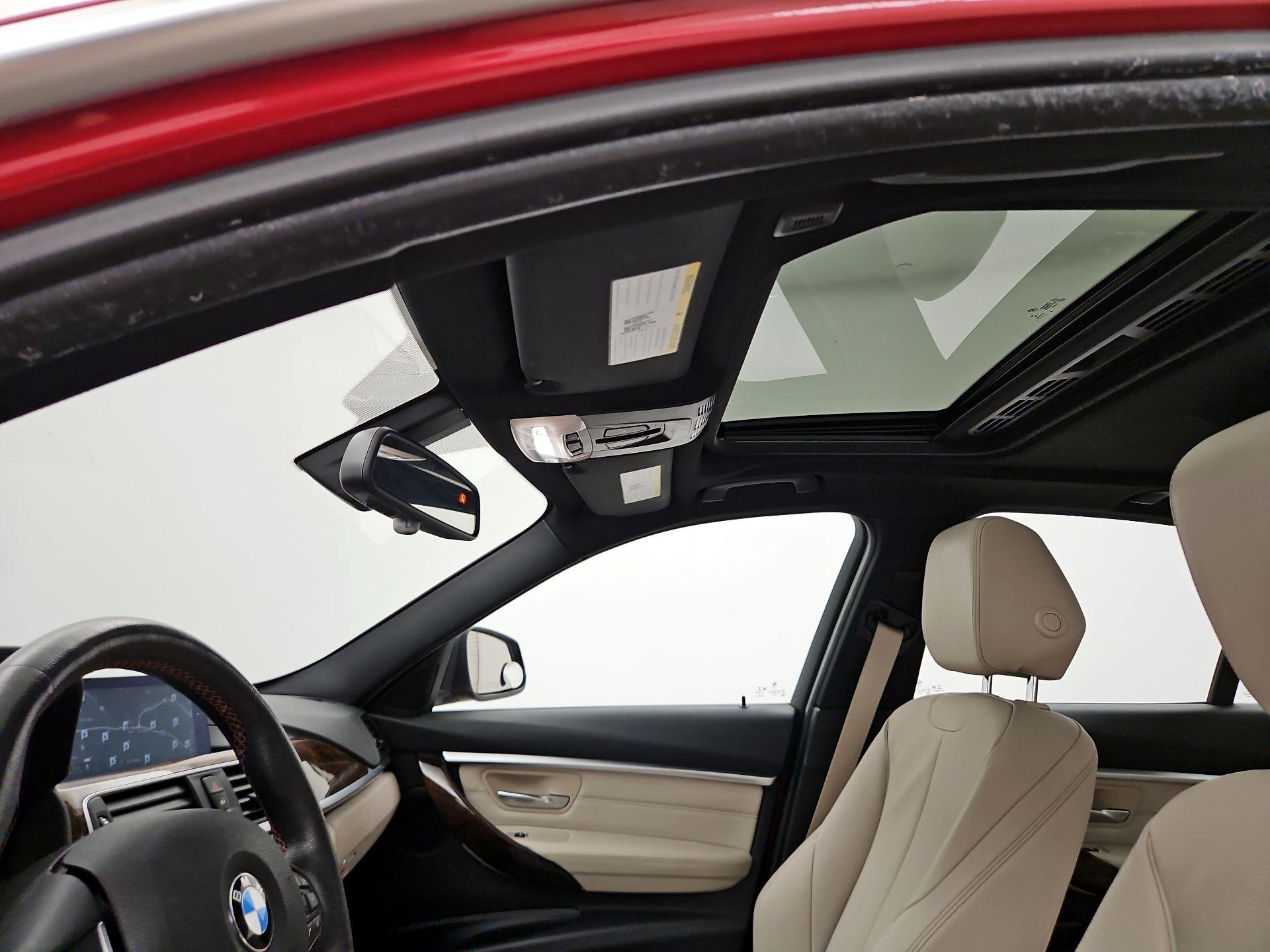 Thumbnail: 2018 BMW 3 Series - 20