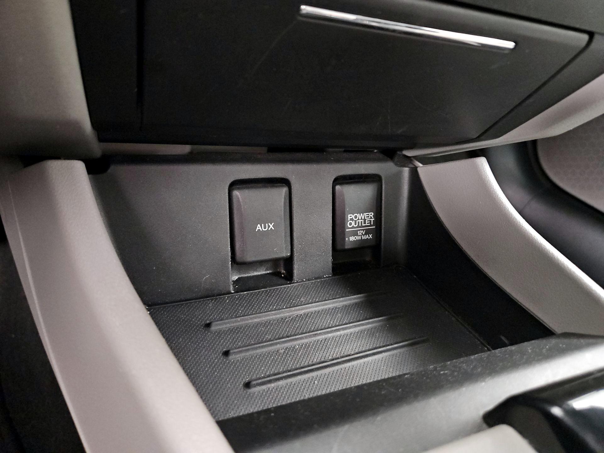 Thumbnail: 2014 Honda Civic - 18