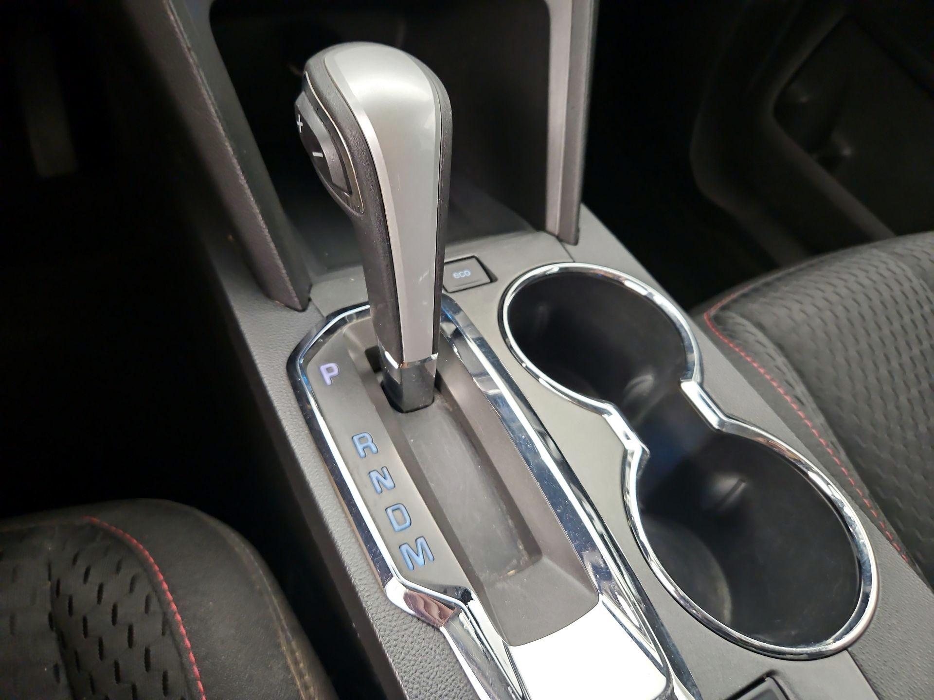 Thumbnail: 2015 Chevrolet Equinox - 16