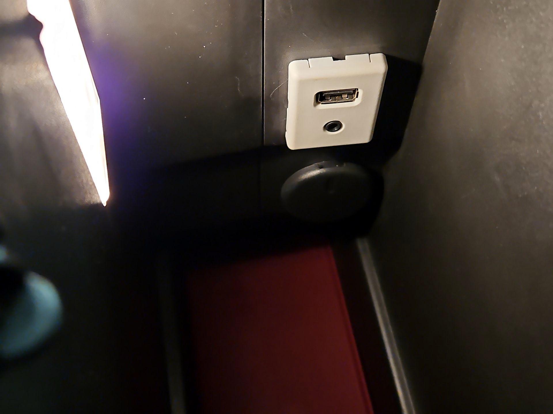 Thumbnail: 2015 Chevrolet Equinox - 17