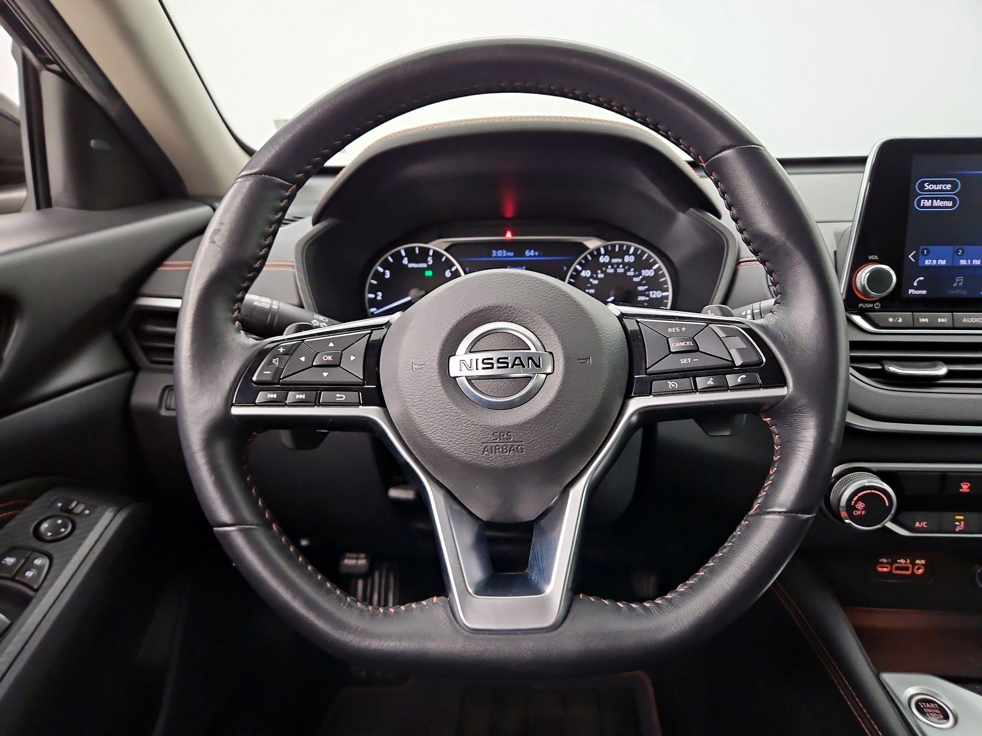 Thumbnail: 2019 Nissan Altima - 10