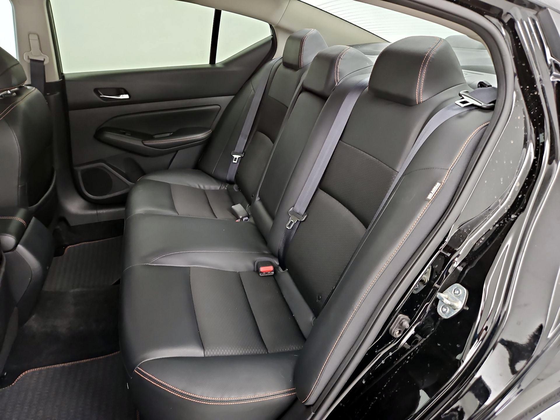 Thumbnail: 2019 Nissan Altima - 19