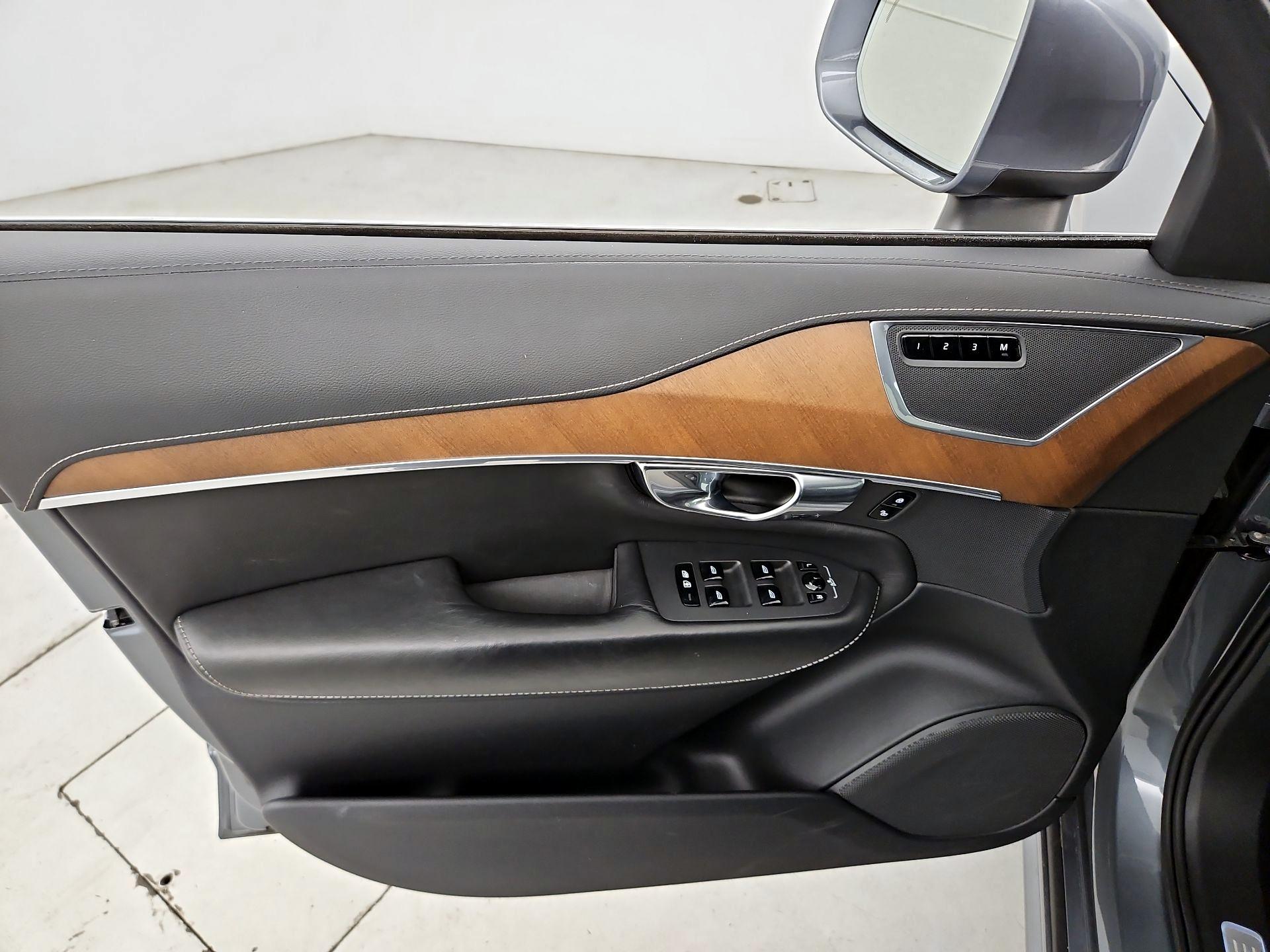 Thumbnail: 2018 Volvo XC90 - 12